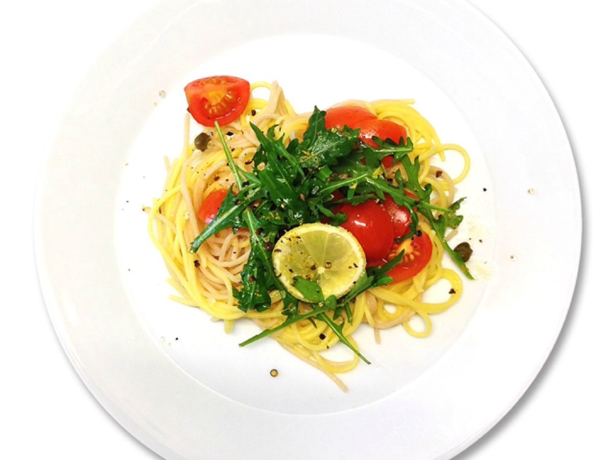 Gluten-free spaghetti with tomatoes and arugula | Recipe | Kitchen Stories
