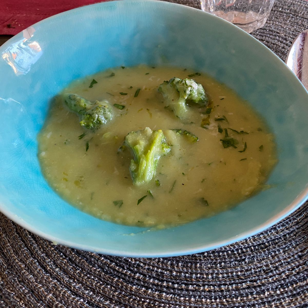 Einfache Brokkoli-Creme-Suppe | Rezept | Kitchen Stories