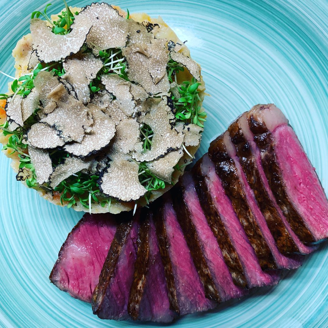Wagyu Steak mit Kartoffelstampf und Trüffel