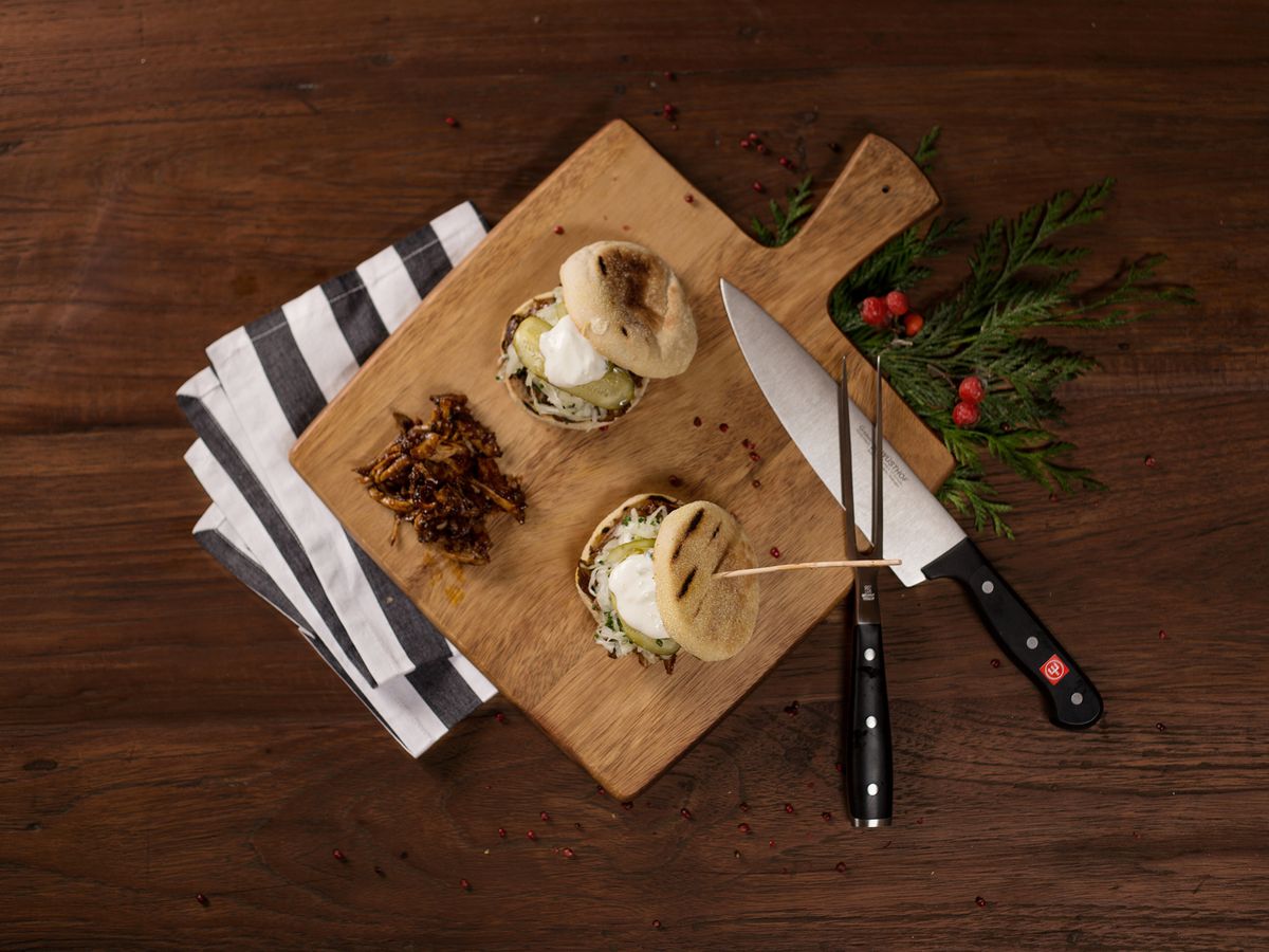 Pulled pork sandwiches | Recipe | Kitchen Stories
