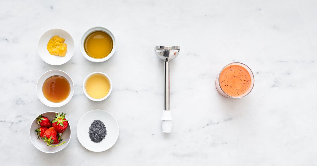 Homemade strawberry poppy seed vinaigrette Recipe Kitchen Stories