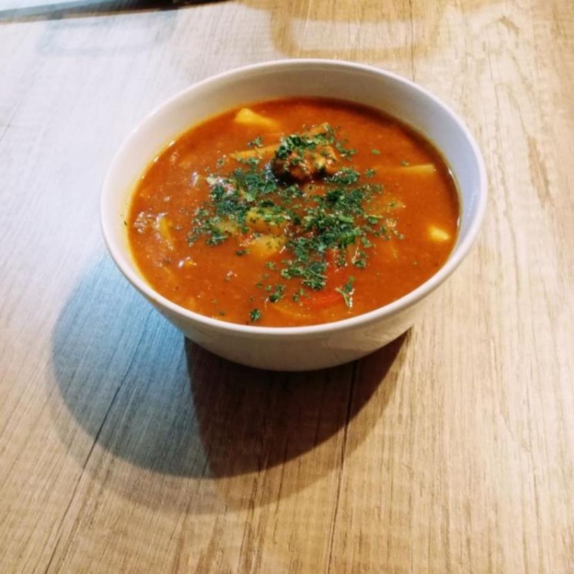 Bogracz - ungarische Gulasch-Suppe