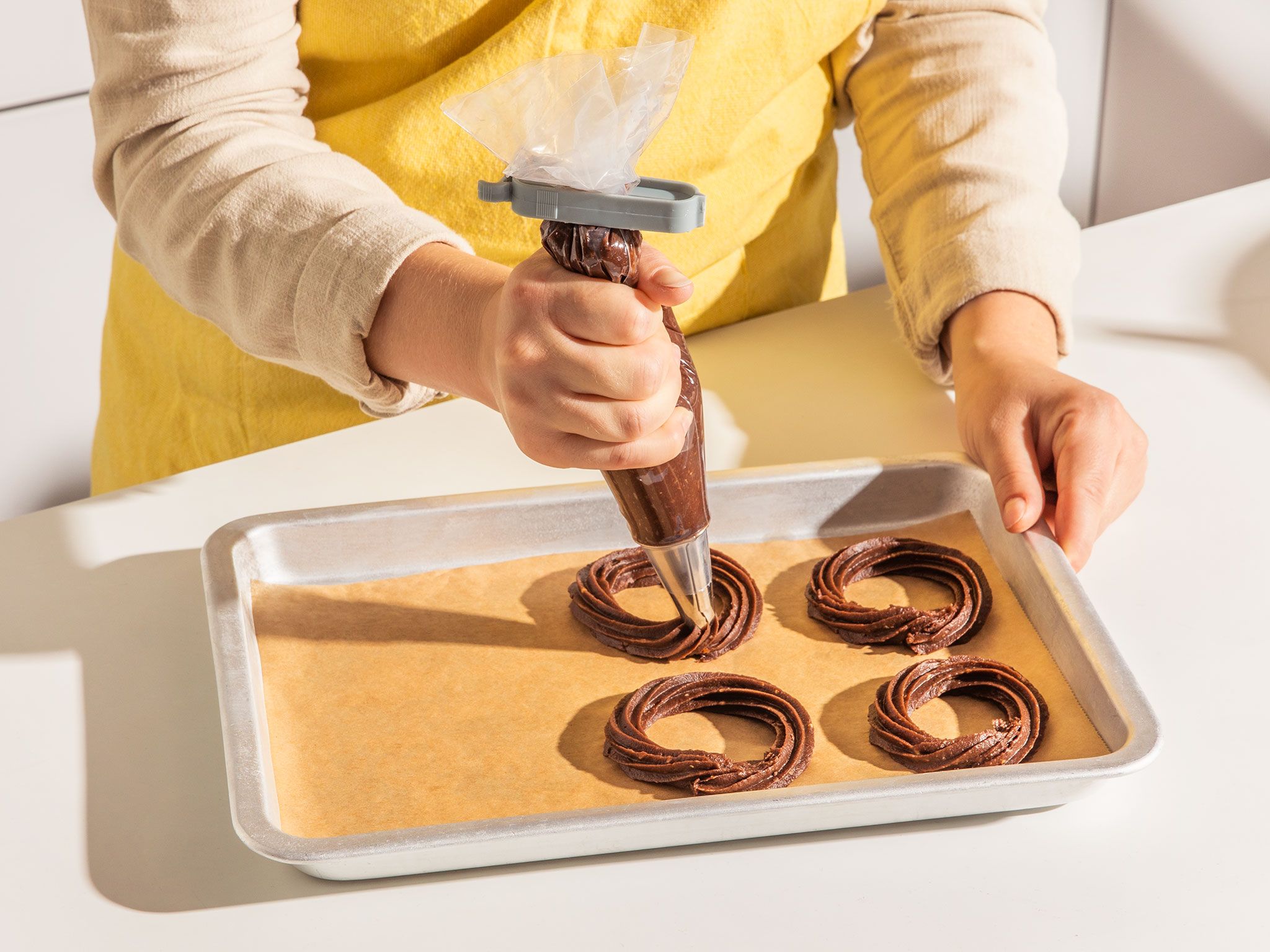 Schoko-Churros mit Ferrero Küsschen | Rezept | Kitchen Stories