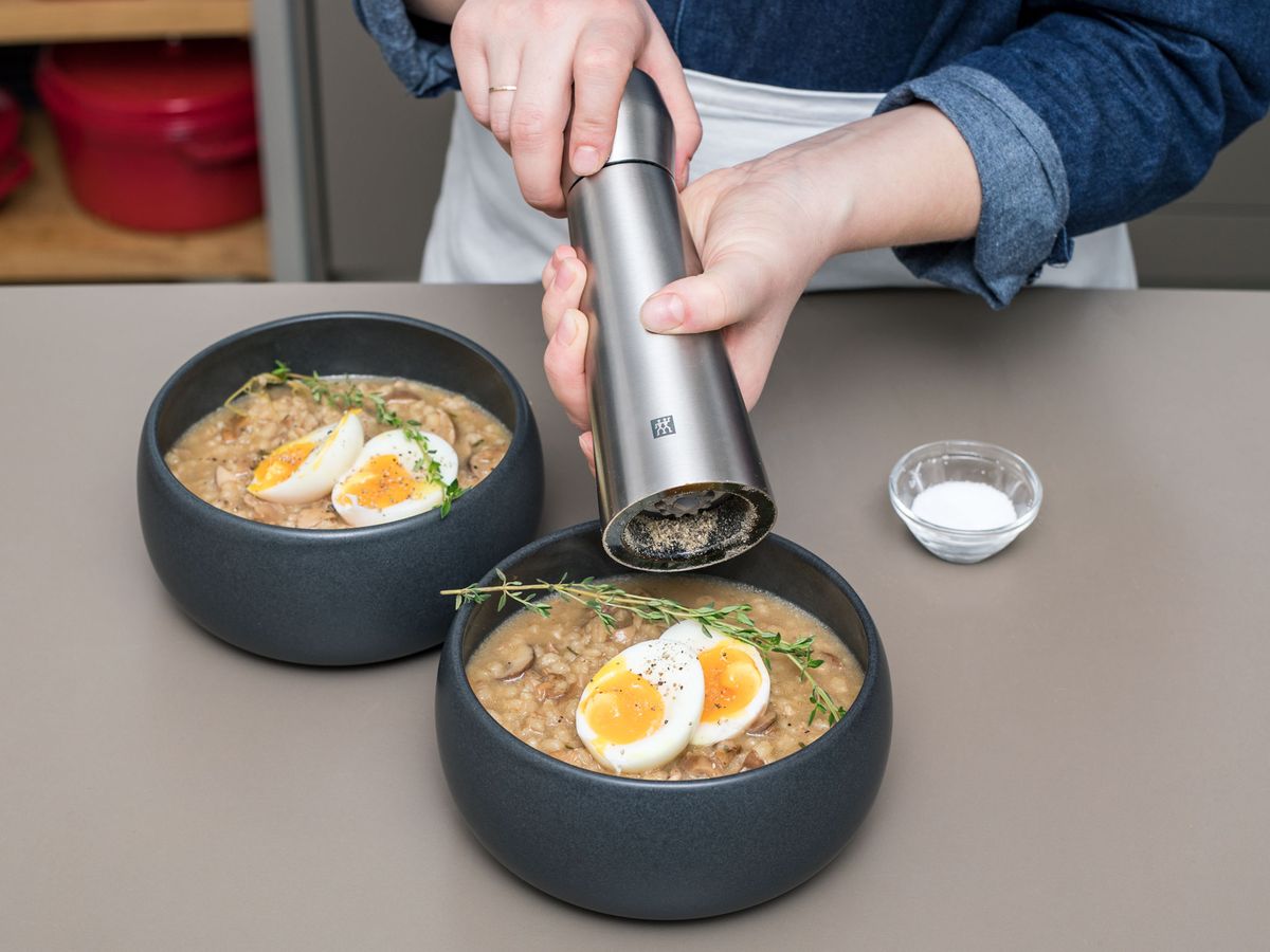 Mushroom-barley soup | Recipe | Kitchen Stories