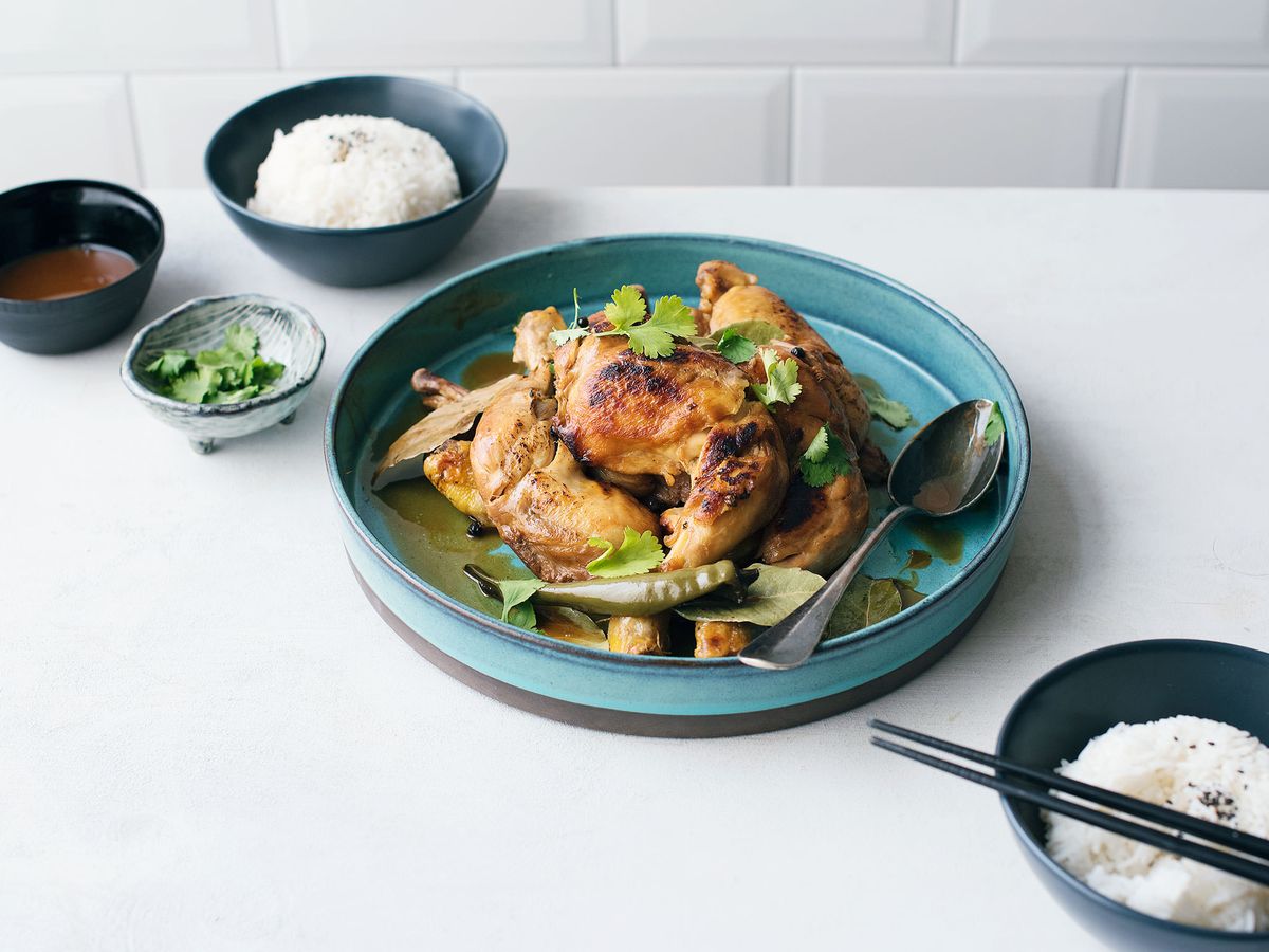 Slow-cooker Filipino chicken adobo | Recipe | Kitchen Stories