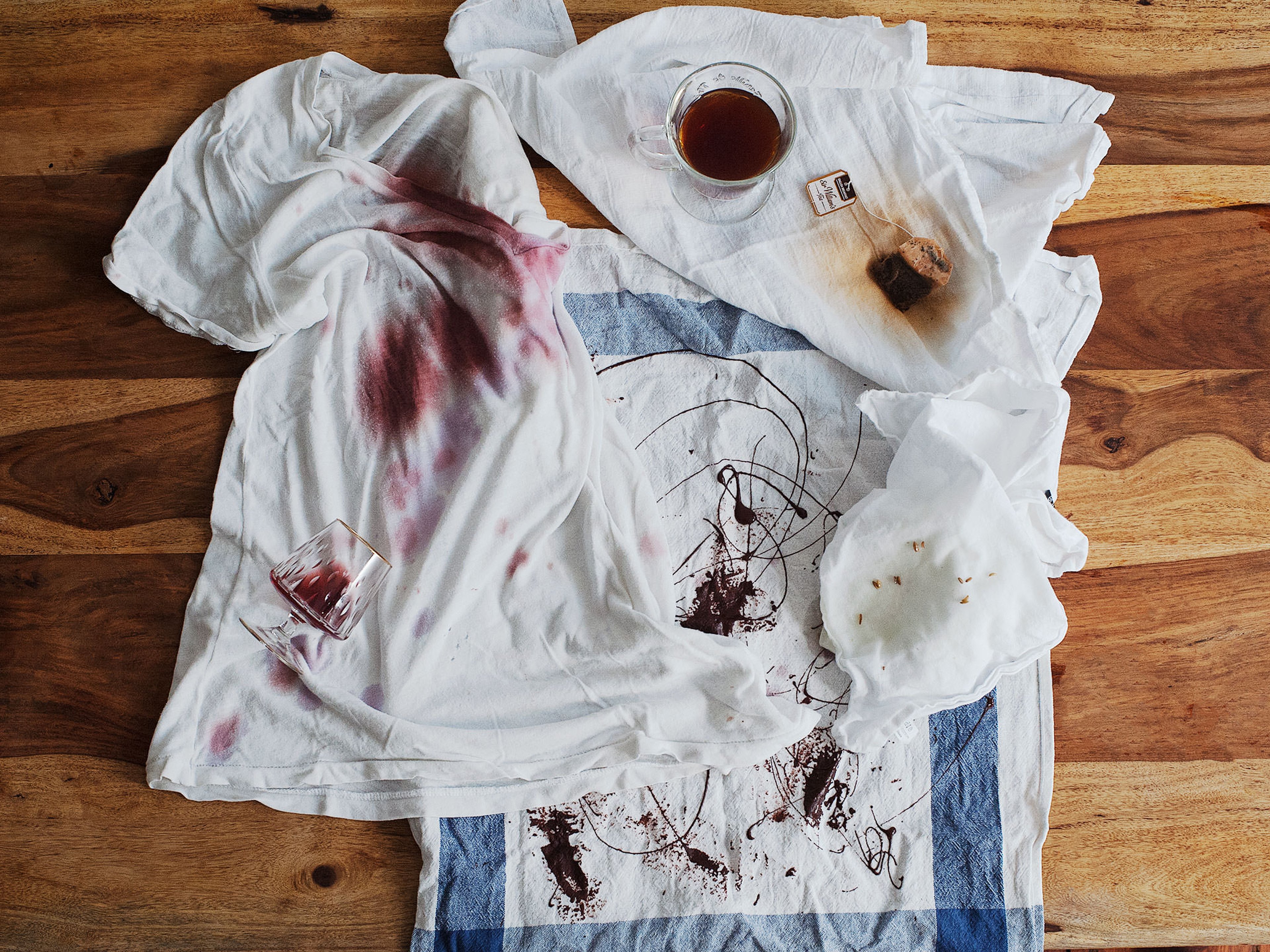 4 Remedies for Common Food Stains