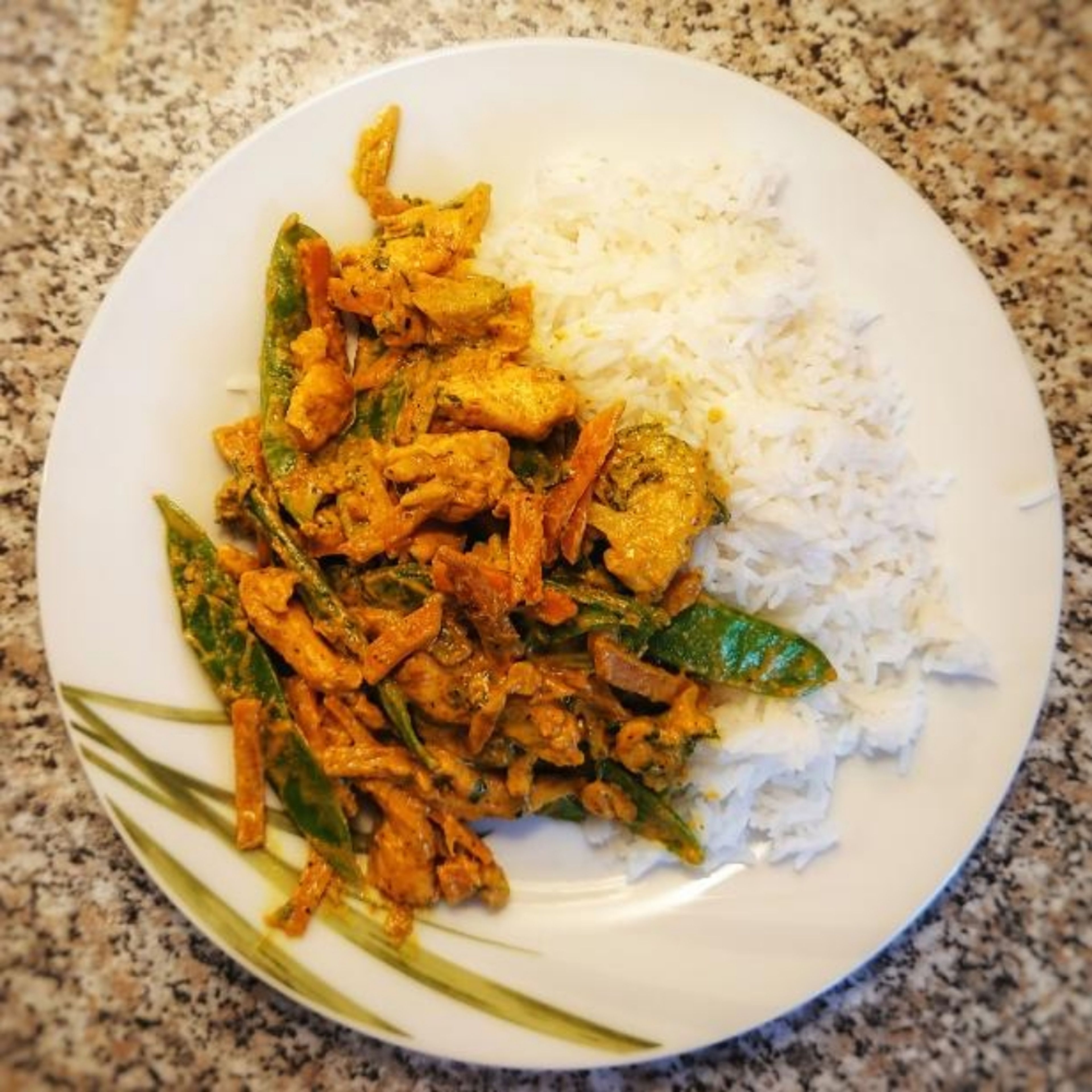 Hähnchencurry mit Kräuterreis