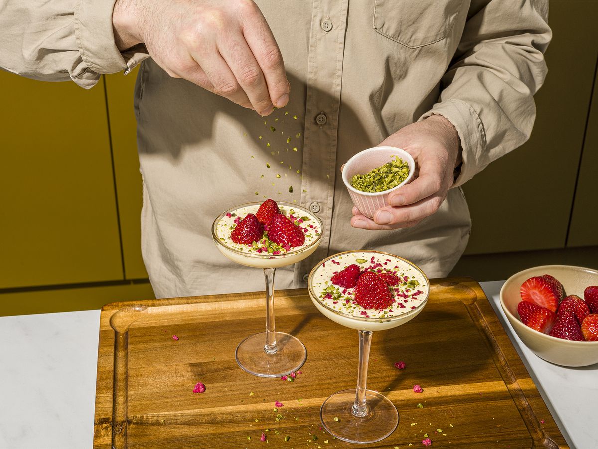 Zabaione mit frischen Erdbeeren (Italienisches Eierdessert) | Rezept ...