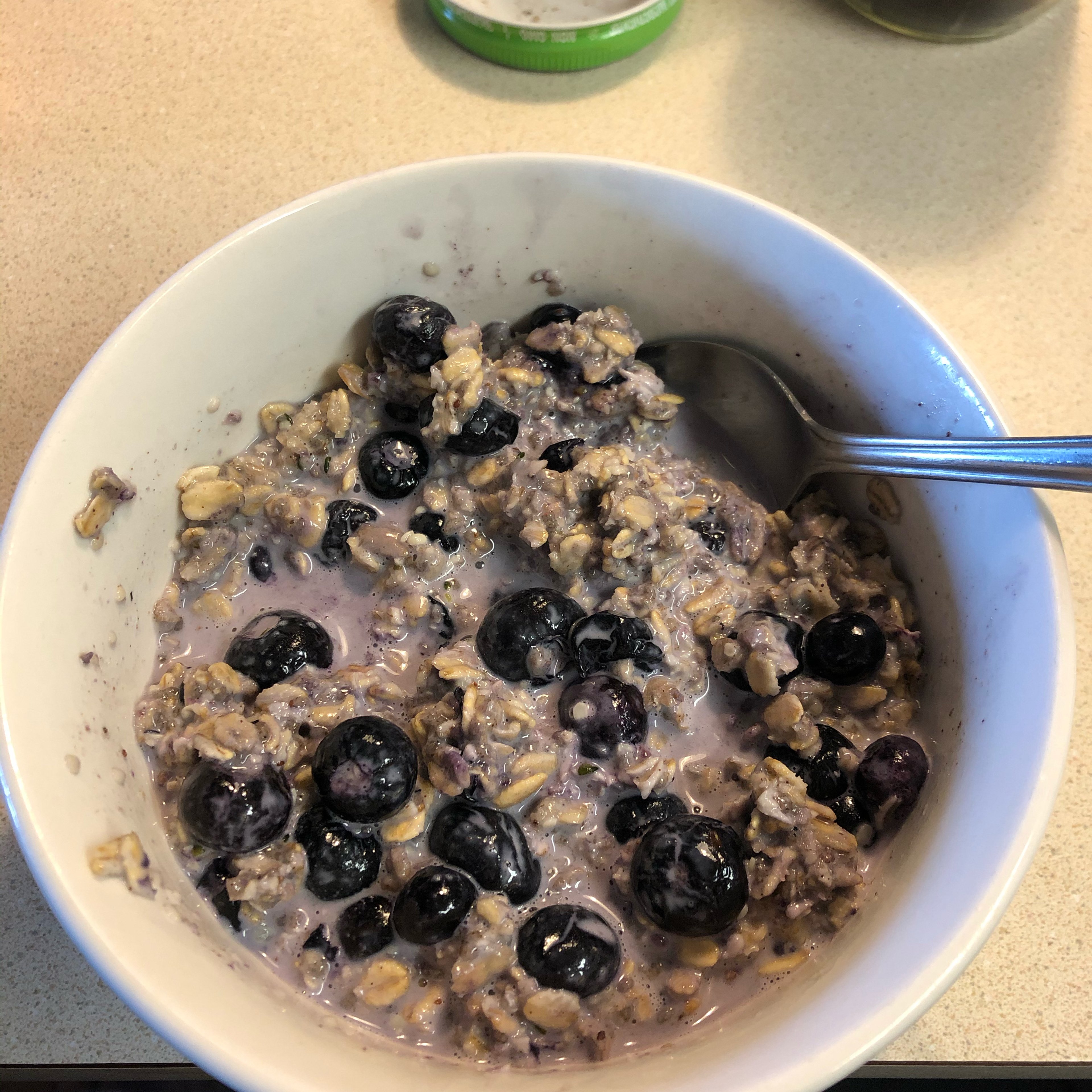 Overnight oats, berries and cream