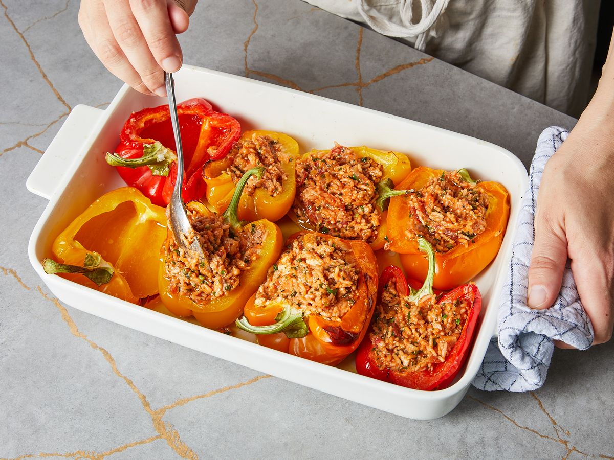 Gefüllte Paprika vegetarisch mit Reis und Feta | Rezept | Kitchen Stories
