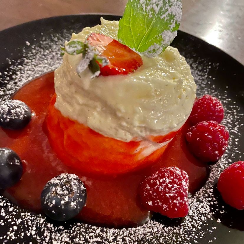 Bayerische Creme mit Beeren