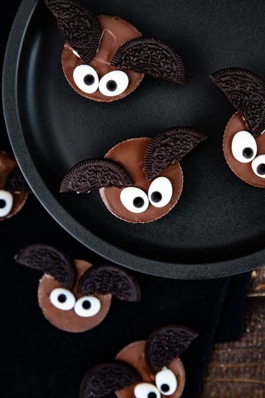 11 Scary Snacks to Take Your Halloween Party to the Next Level ...