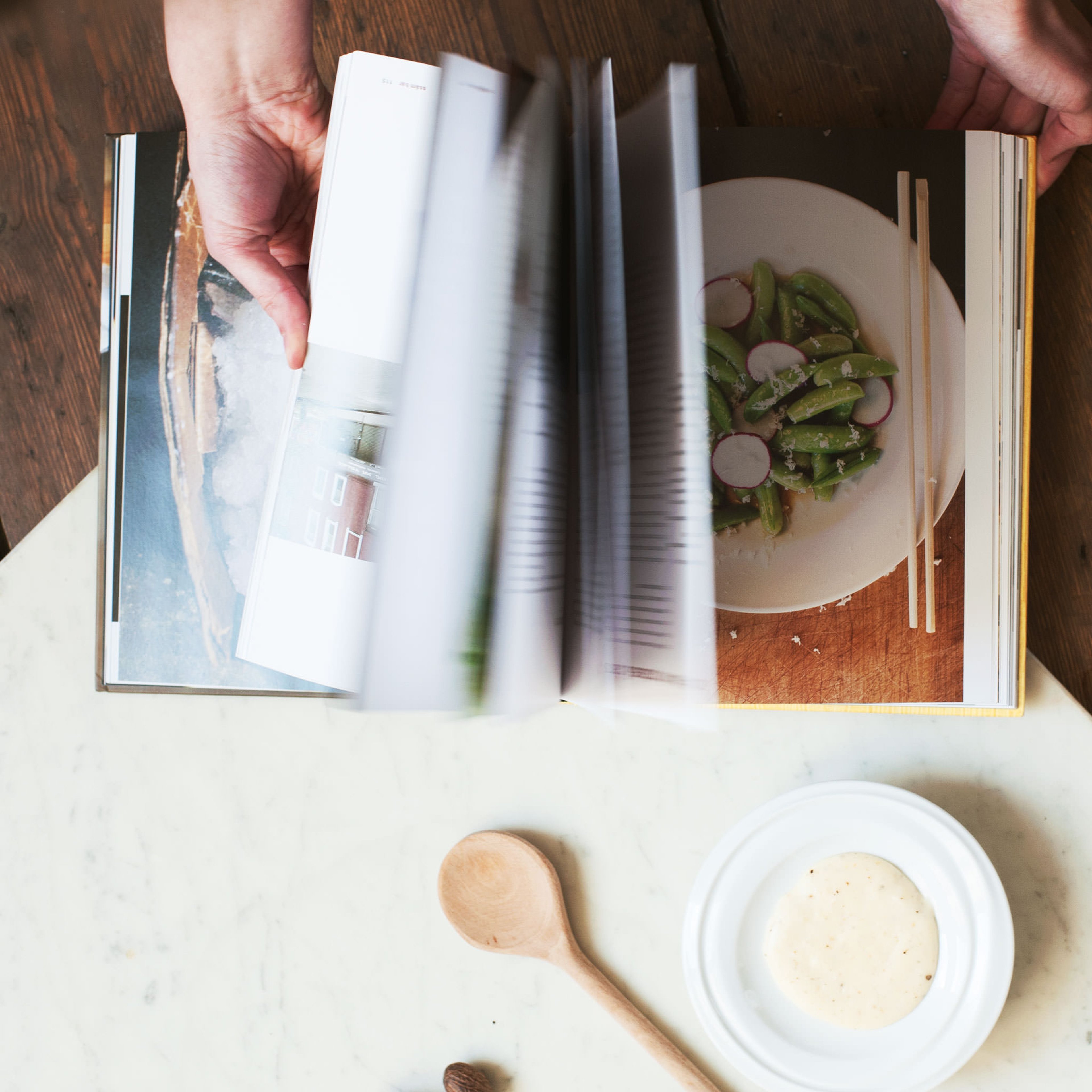 10 Kochbücher, die in keinem Regal fehlen dürfen