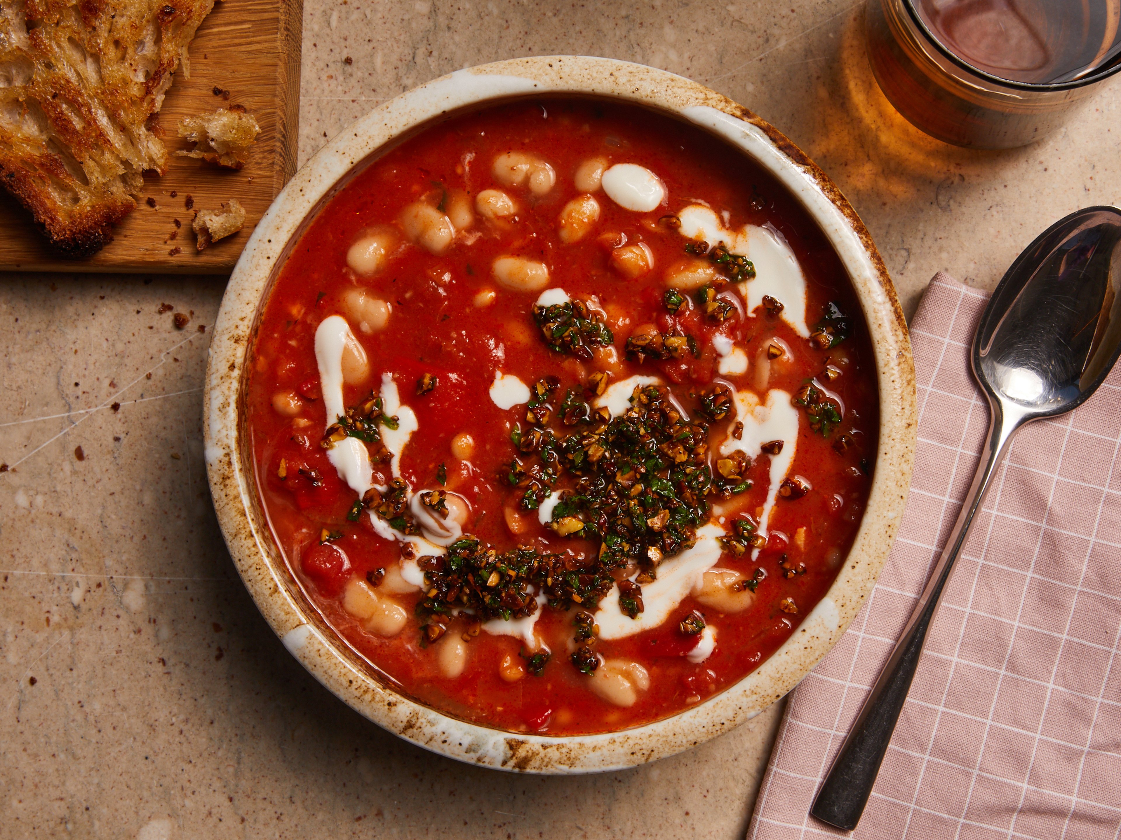 Roasted pepper and butter bean stew