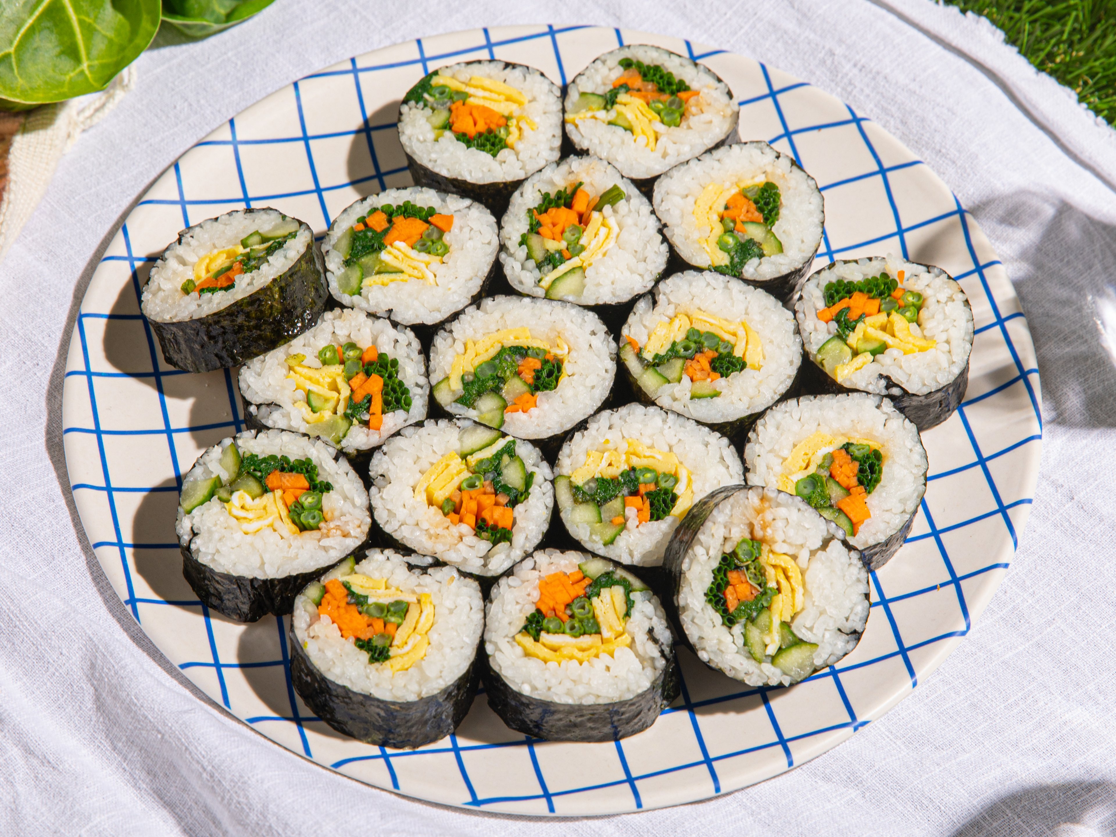 Make kimbap with Devan