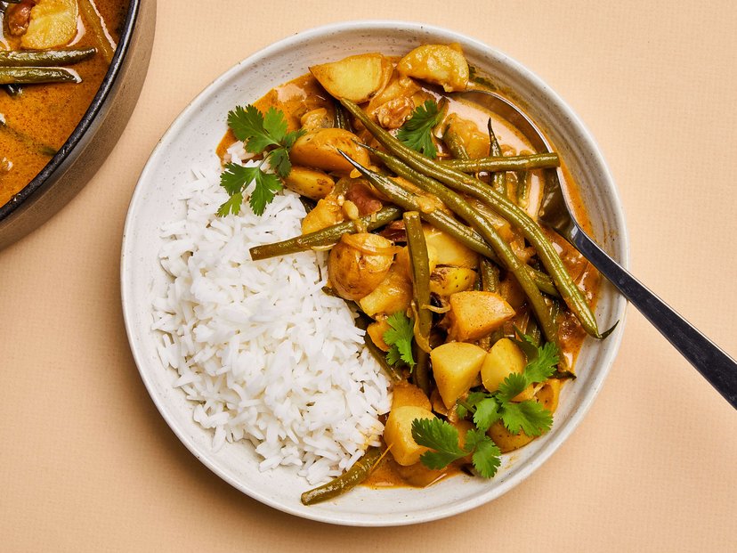 Vegan massaman-style curry | Recipe | Kitchen Stories
