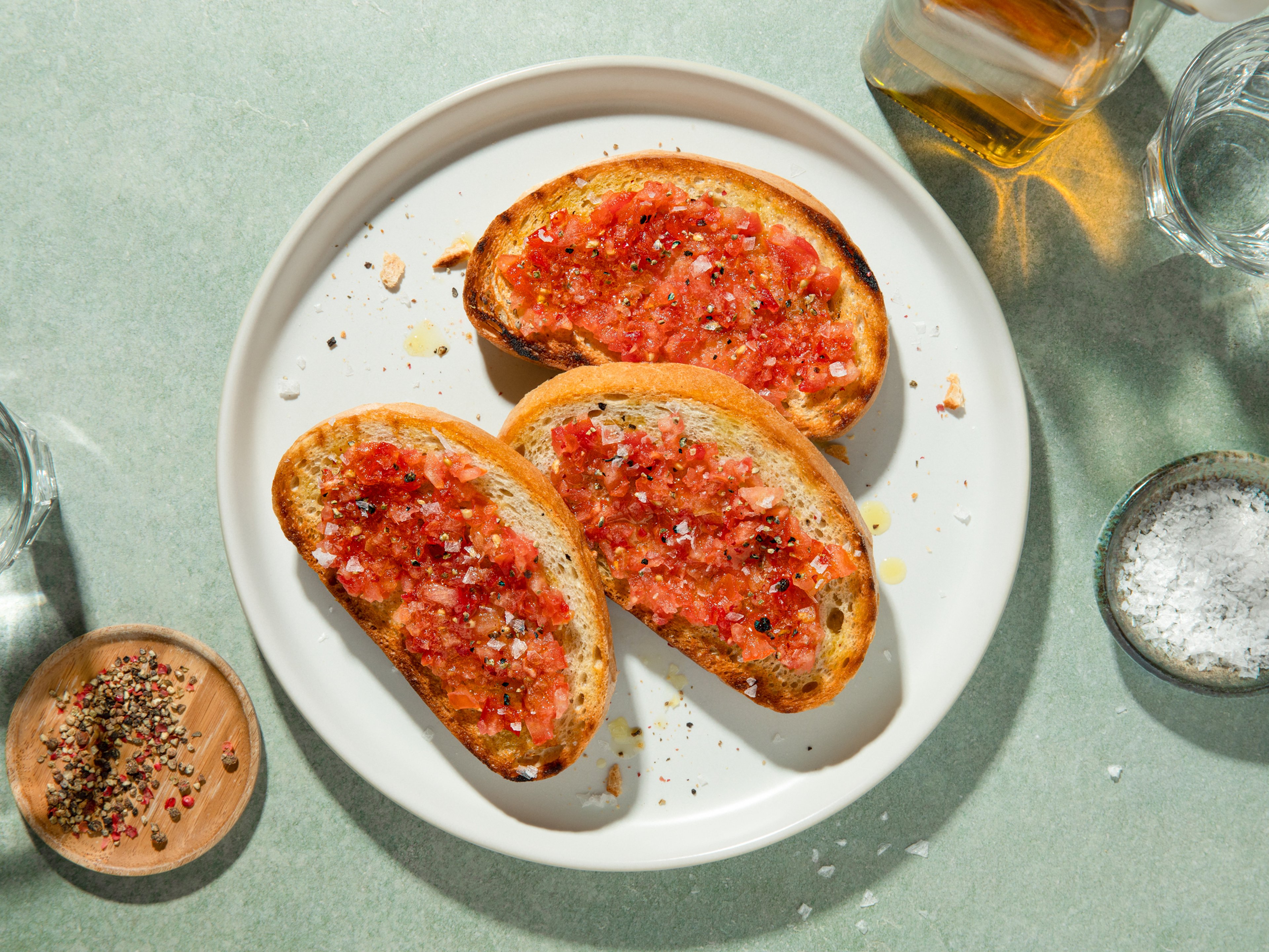 Catalan tomato and garlic bread