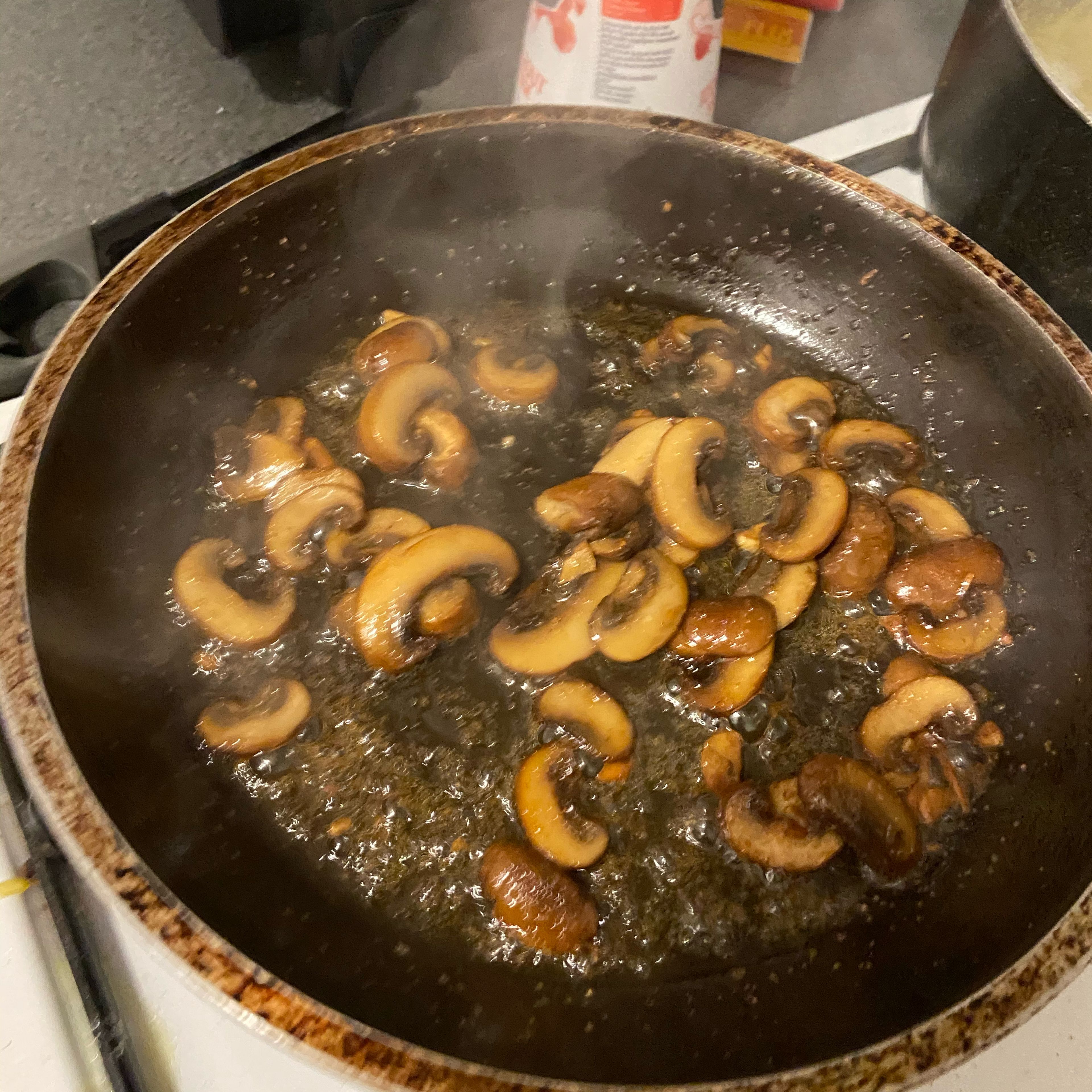 Meanwhile add the wine to the mushrooms and let the alcohol evaporate