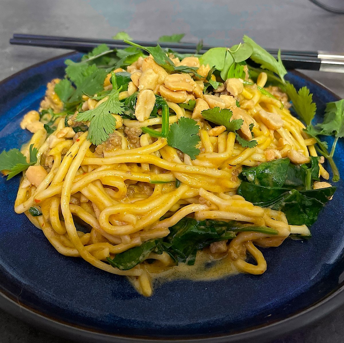 Ramennudeln in Erdnusssoße thailändische Art | Rezept | Kitchen Stories