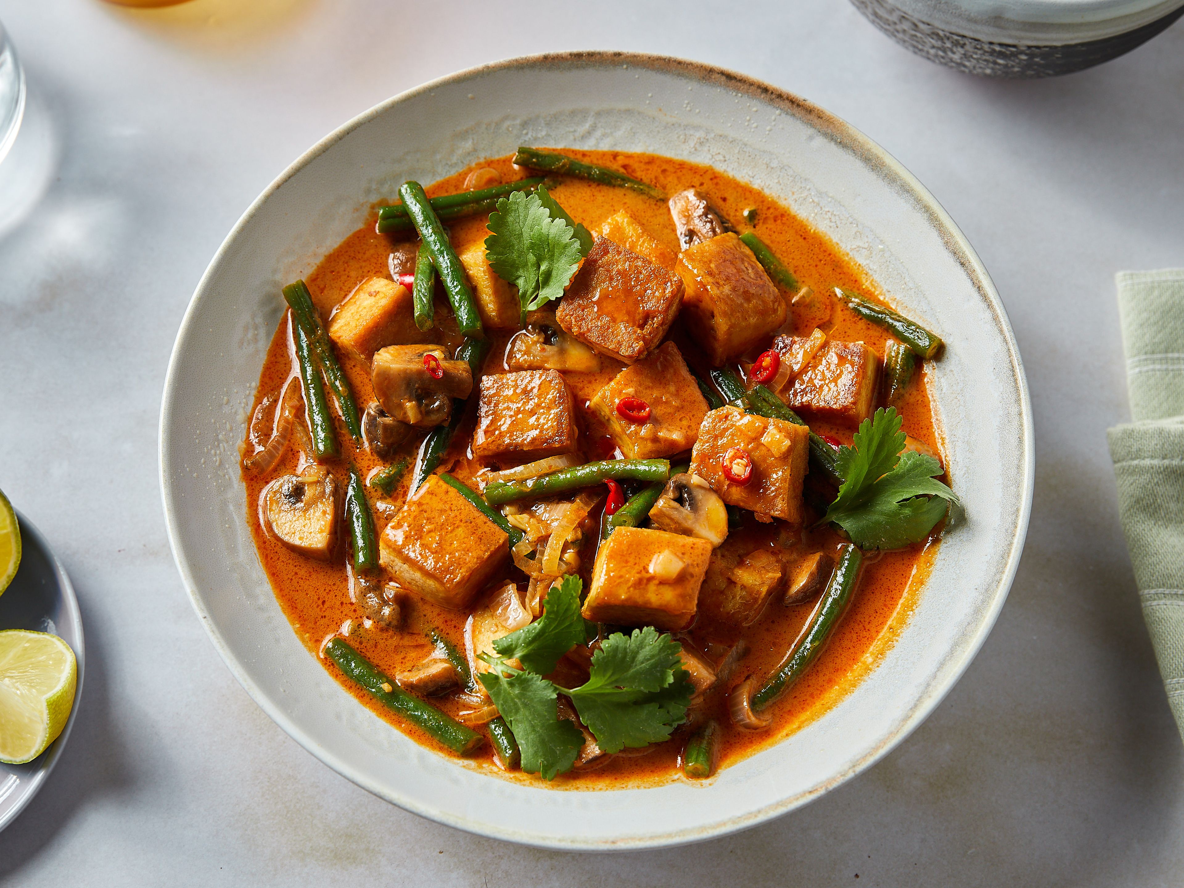 Rotes Curry mit Tofu nach Thai-Art