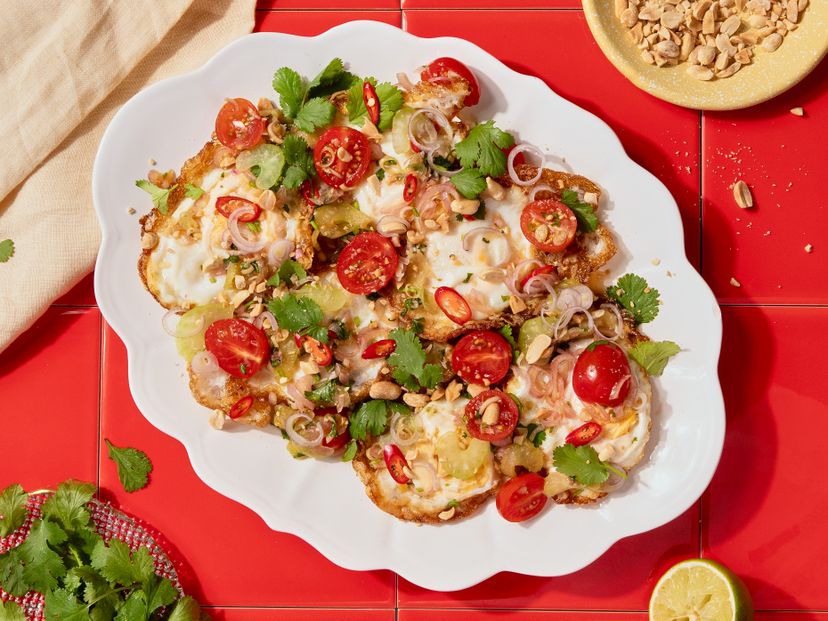 Thailändischer Spiegelei-Salat  (Yum Khai Dao)