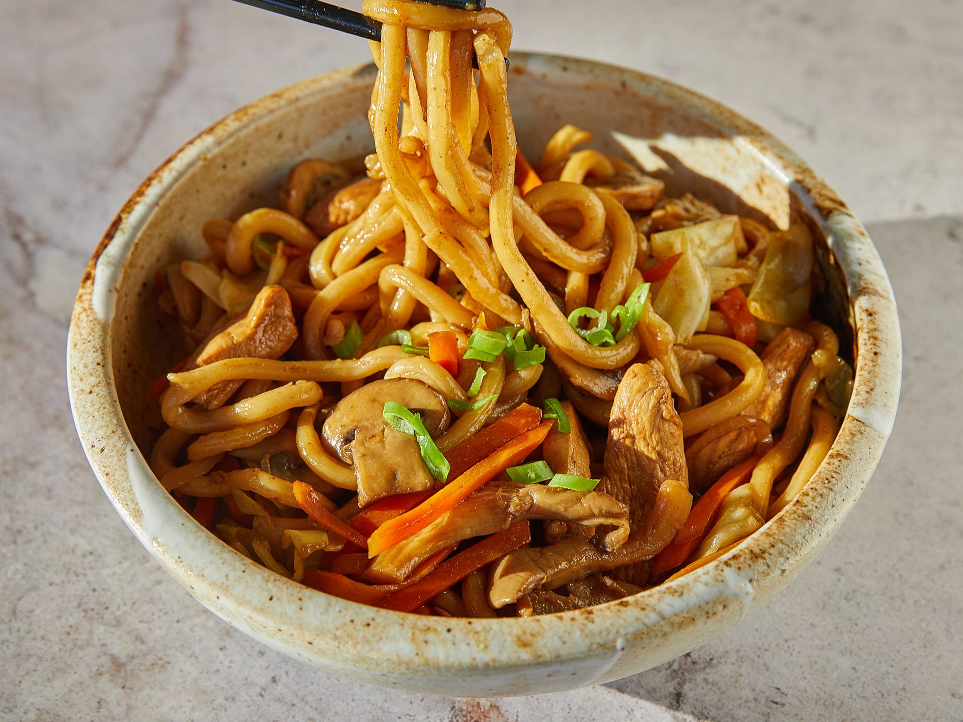 Yaki udon (Japanese stirfried udon noodles with chicken and vegetables