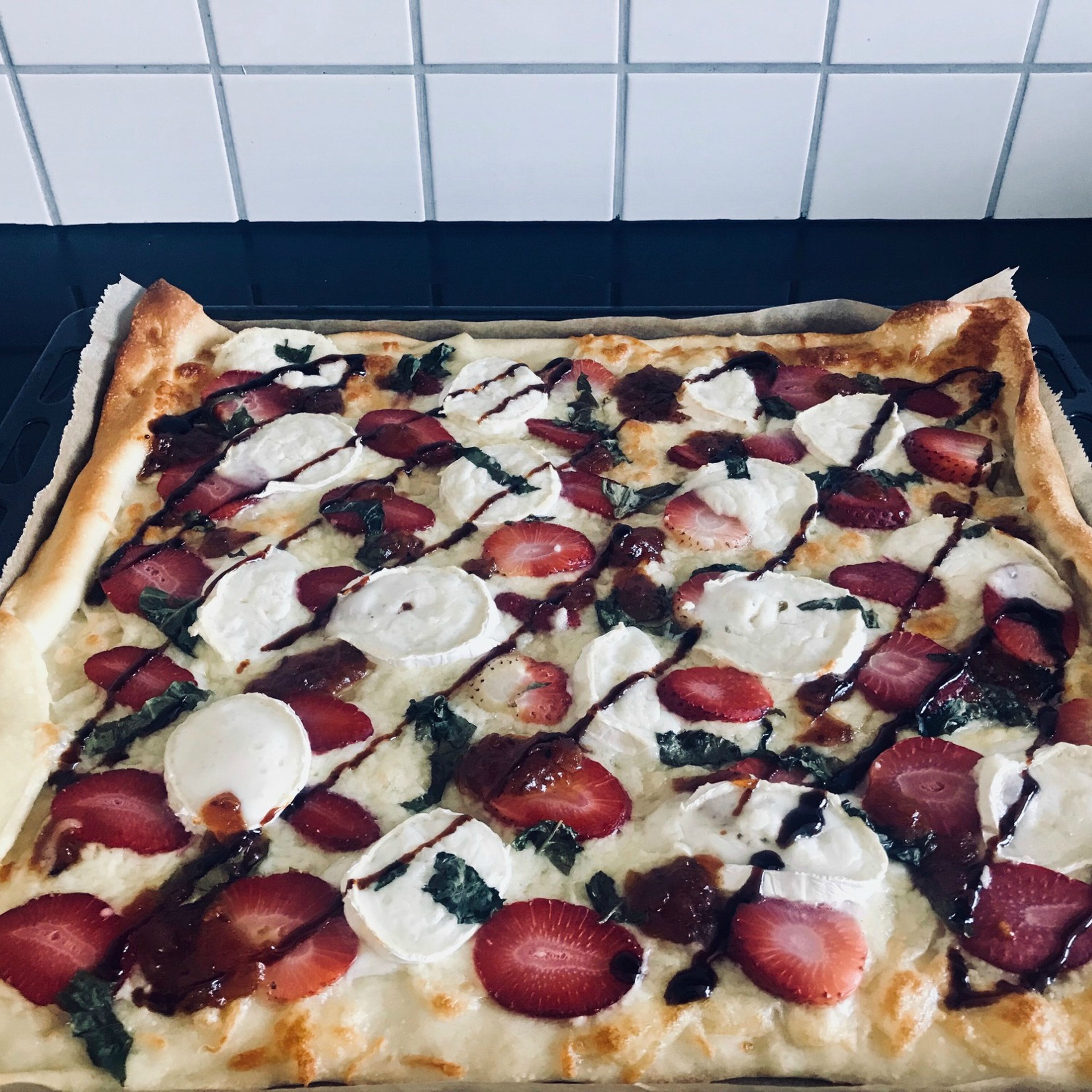 Strawberry-balsamic pizza