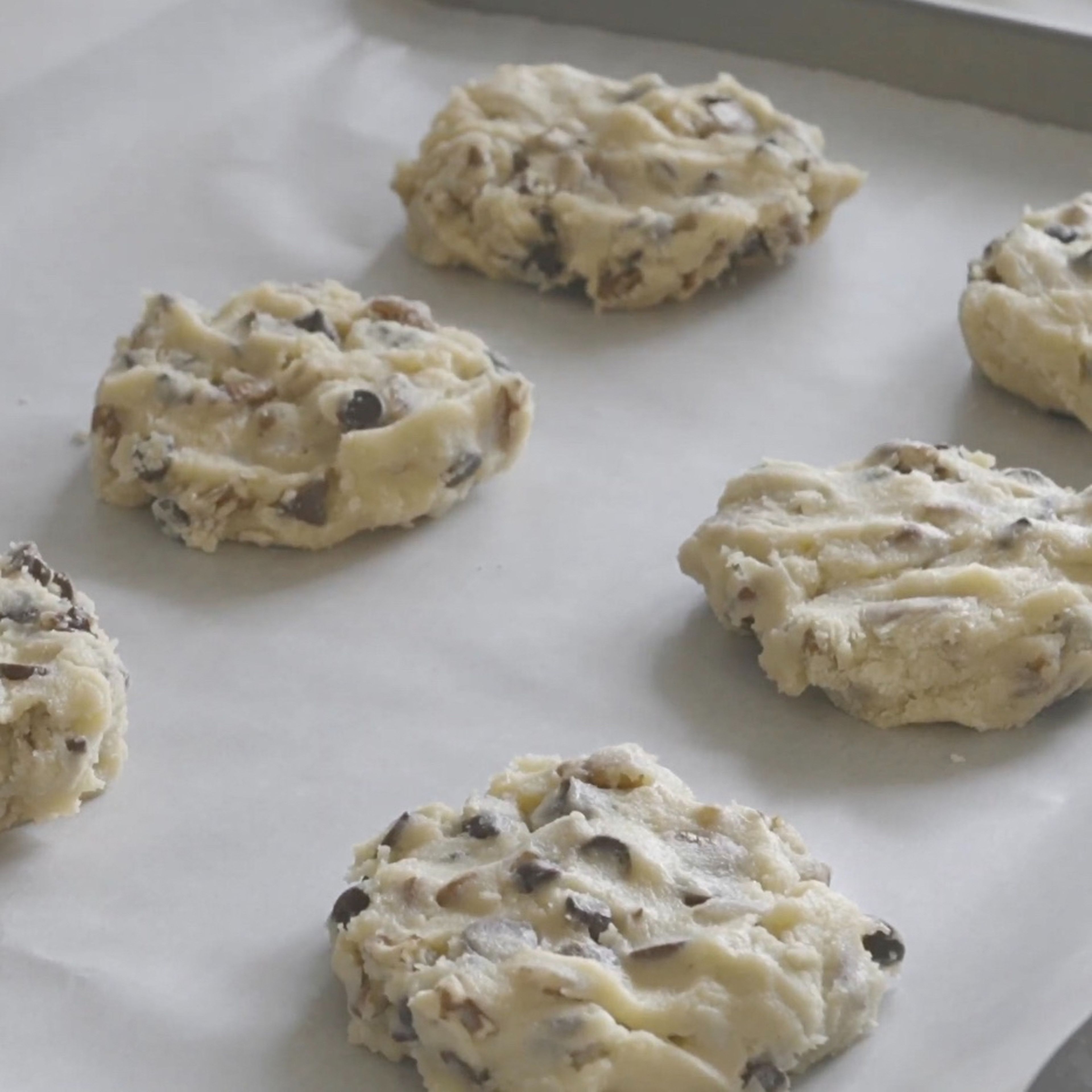 Place the dough on a cookie sheet.￼