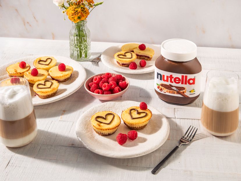 Mini-Käseküchlein mit Himbeeren und nutella®