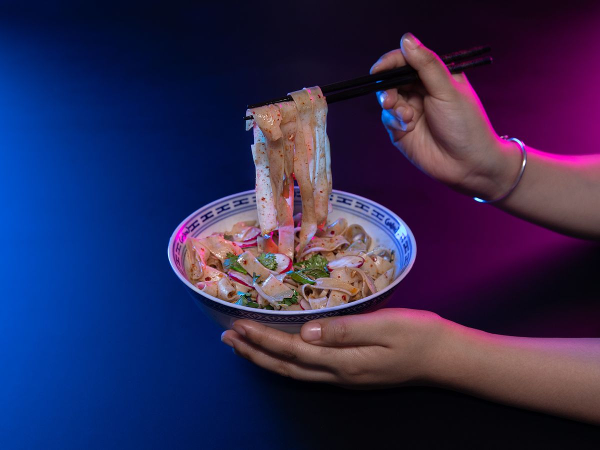 Easy garlic chili oil rice noodles | Recipe | Kitchen Stories