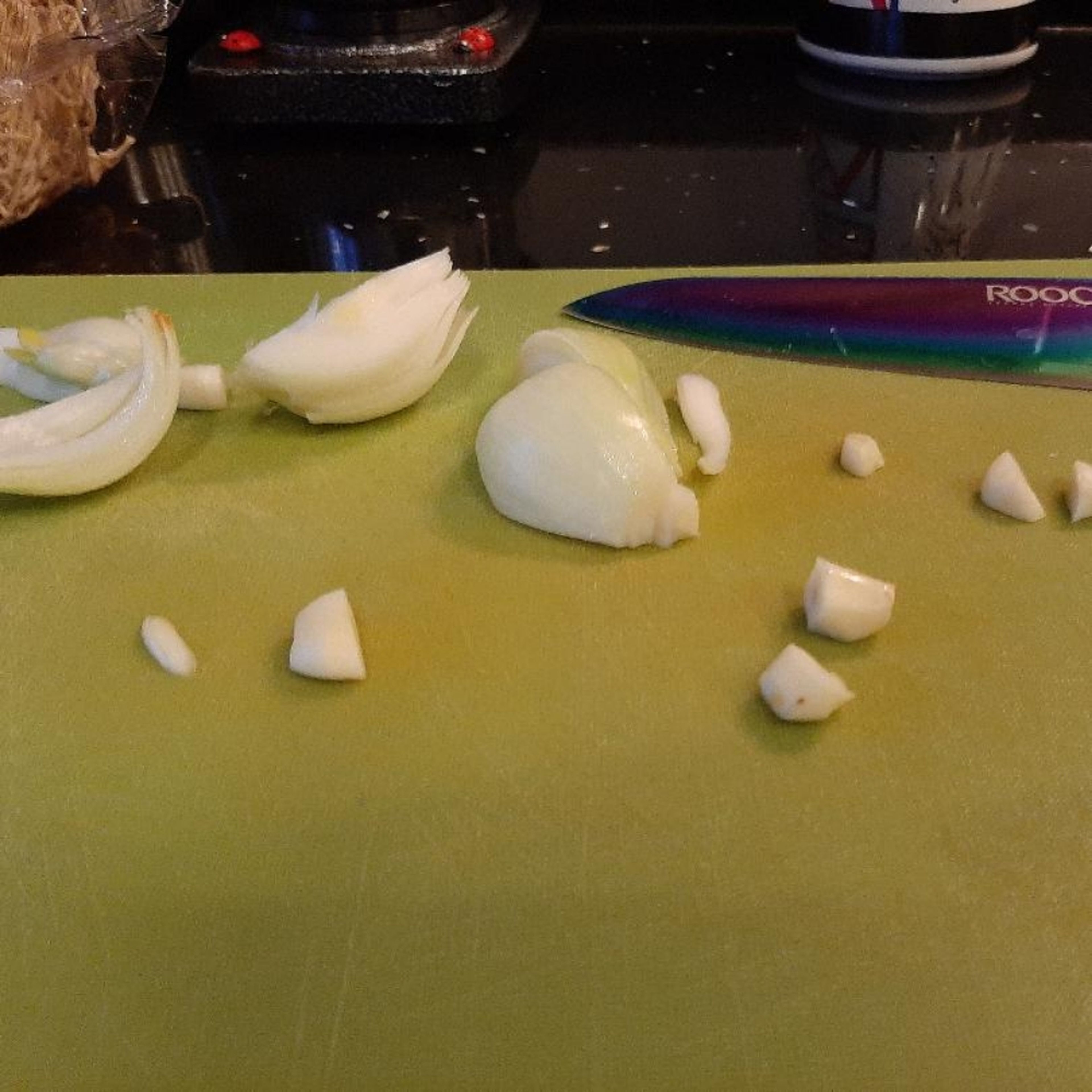 Chop garlic and onions