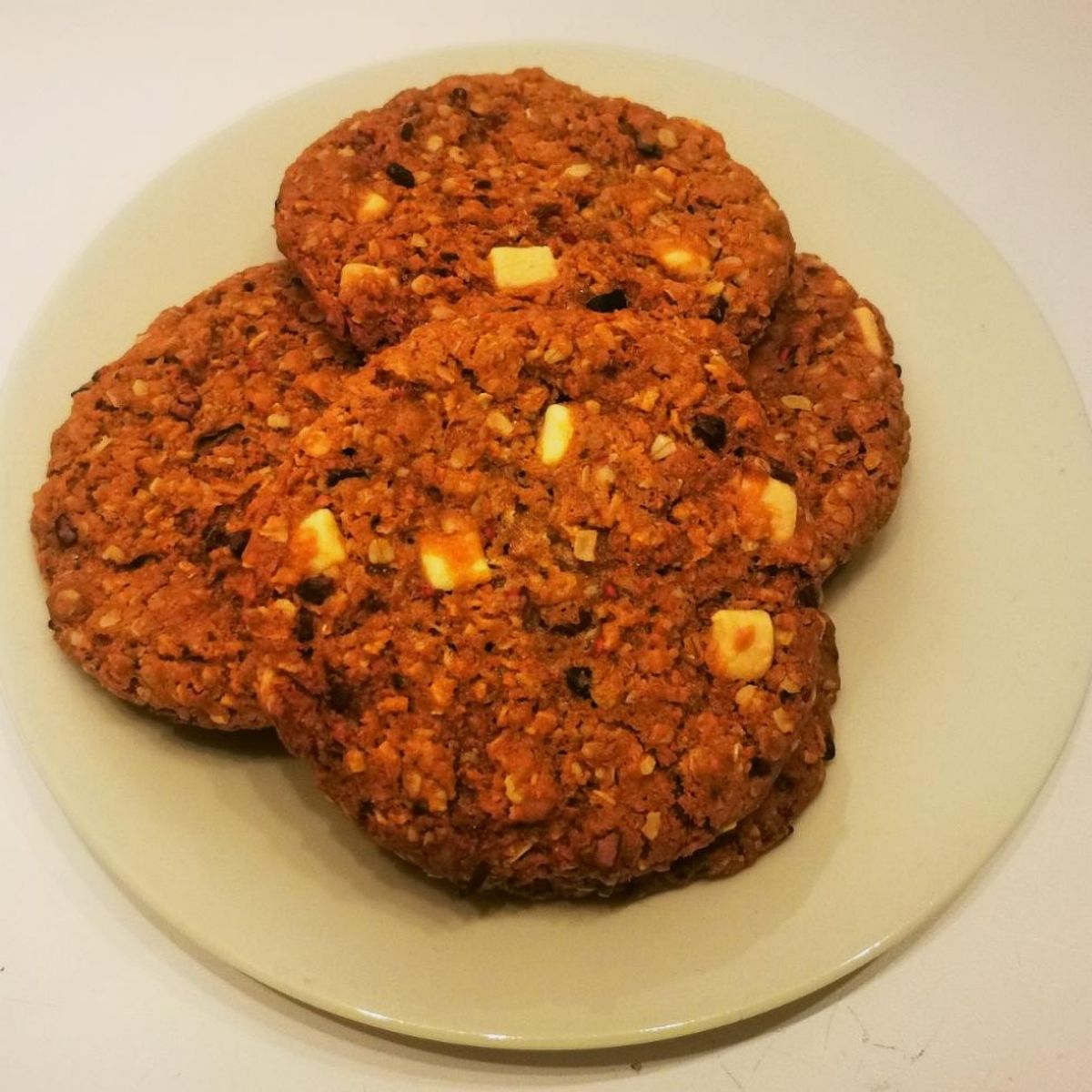 Raspberry & White Chocolate Oat Coomies | Recipe | Kitchen Stories