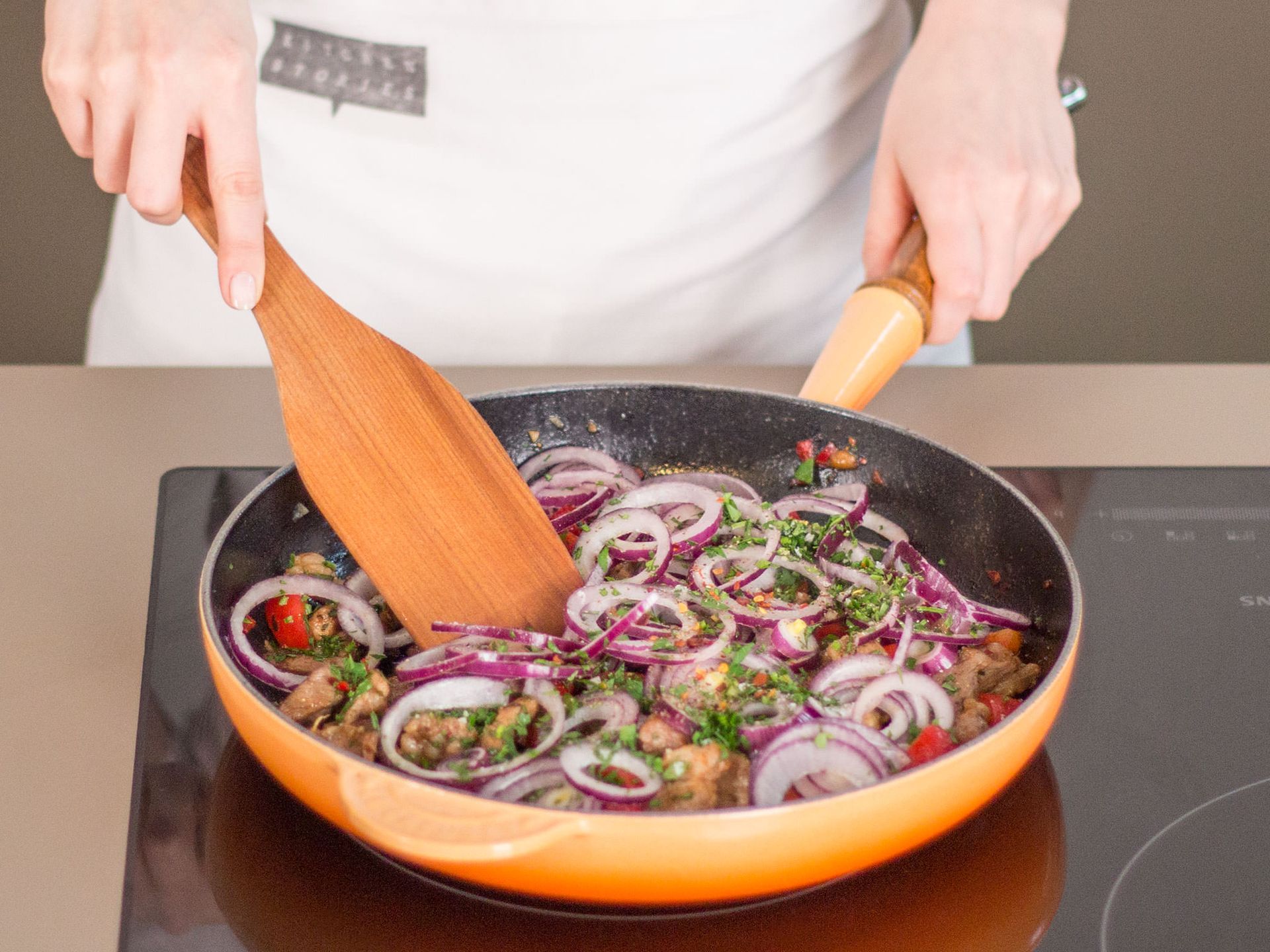 Lamb and pork gyros with tzatziki | Recipe | Kitchen Stories