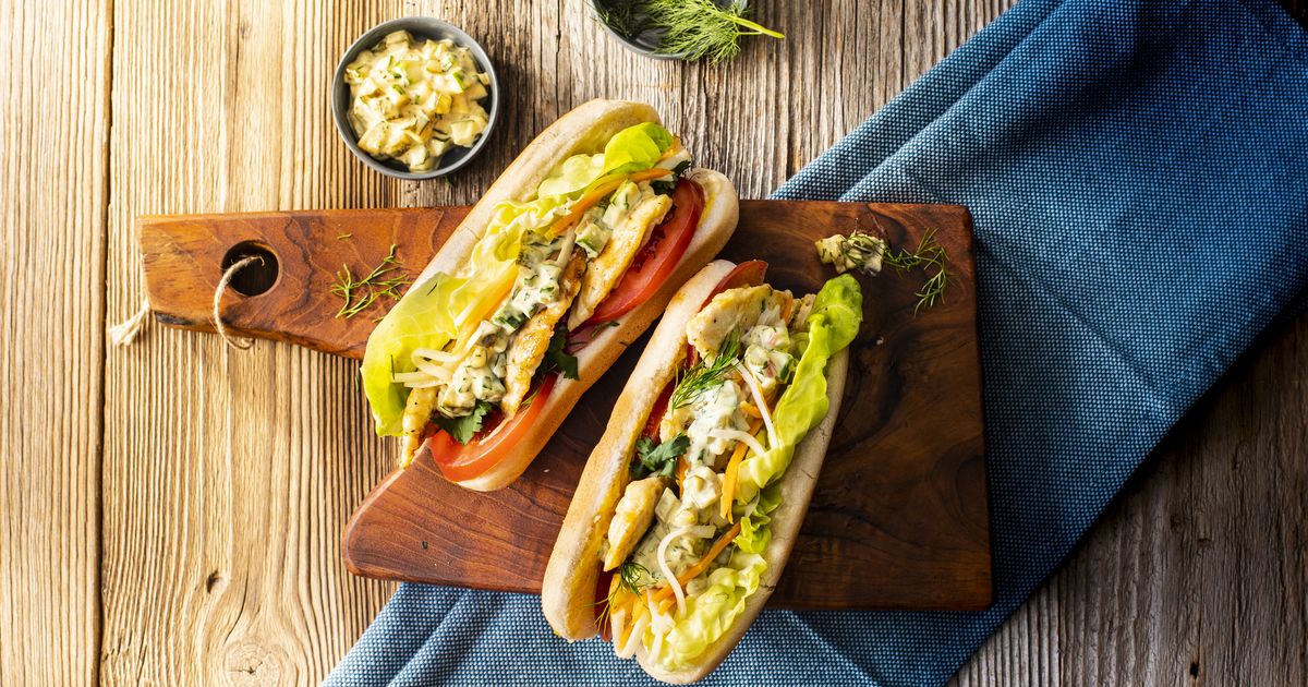 Chicken Sandwich Roll (im Hot Dog Bun) à la Duc Rezept Kitchen Stories