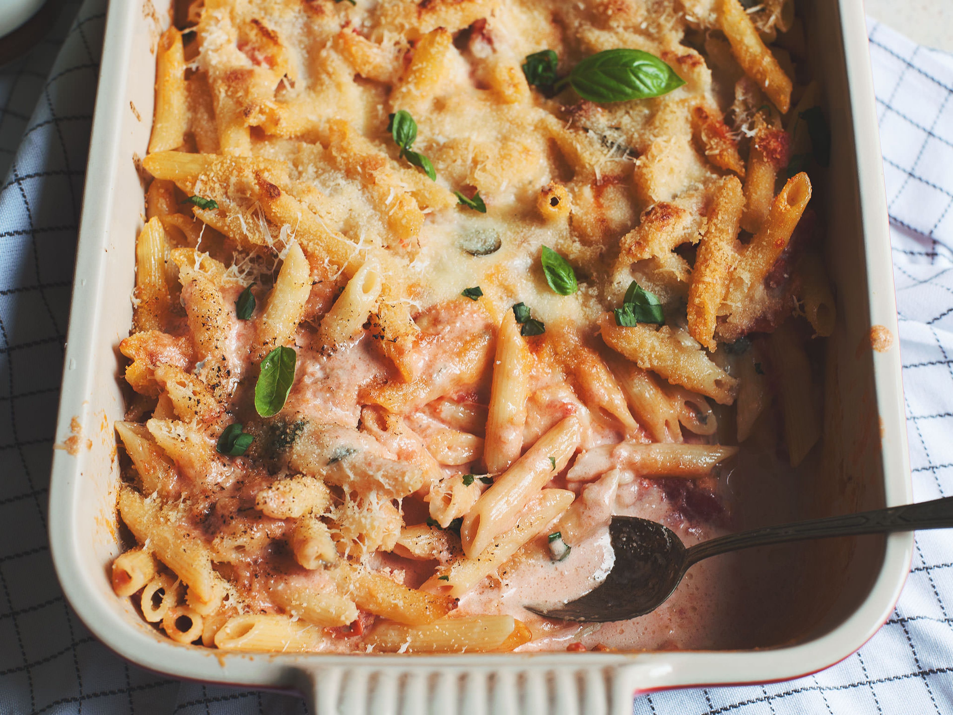 Four-cheese and tomato baked penne