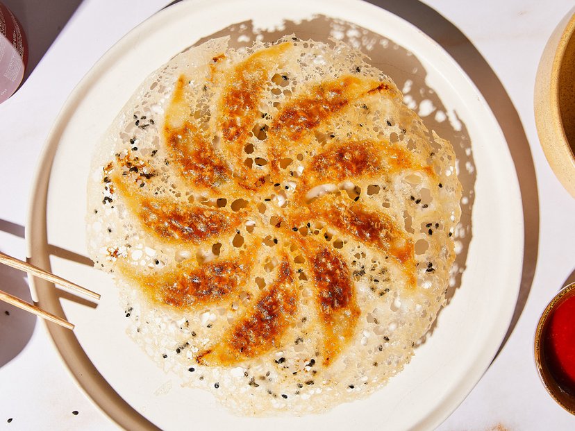 Crispy skirt potstickers Recipe Kitchen Stories