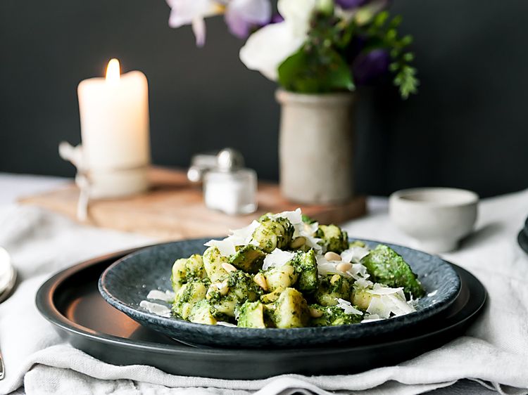 Gnocchi with kale pesto Recipe Kitchen Stories