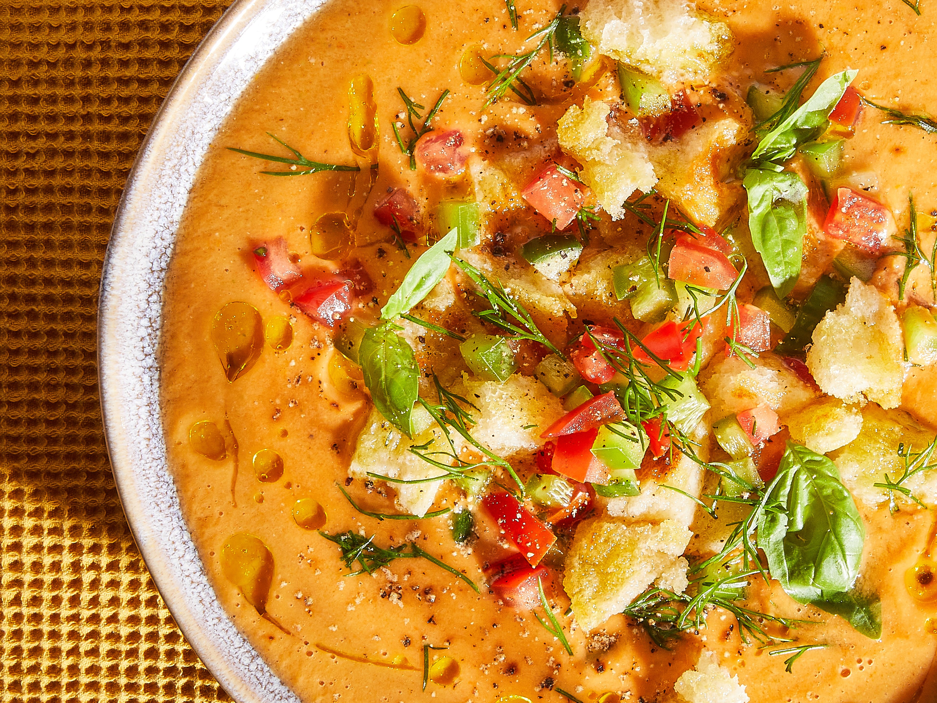 Gazpacho: Weit mehr als nur kalte Tomatensuppe an heißen Tagen