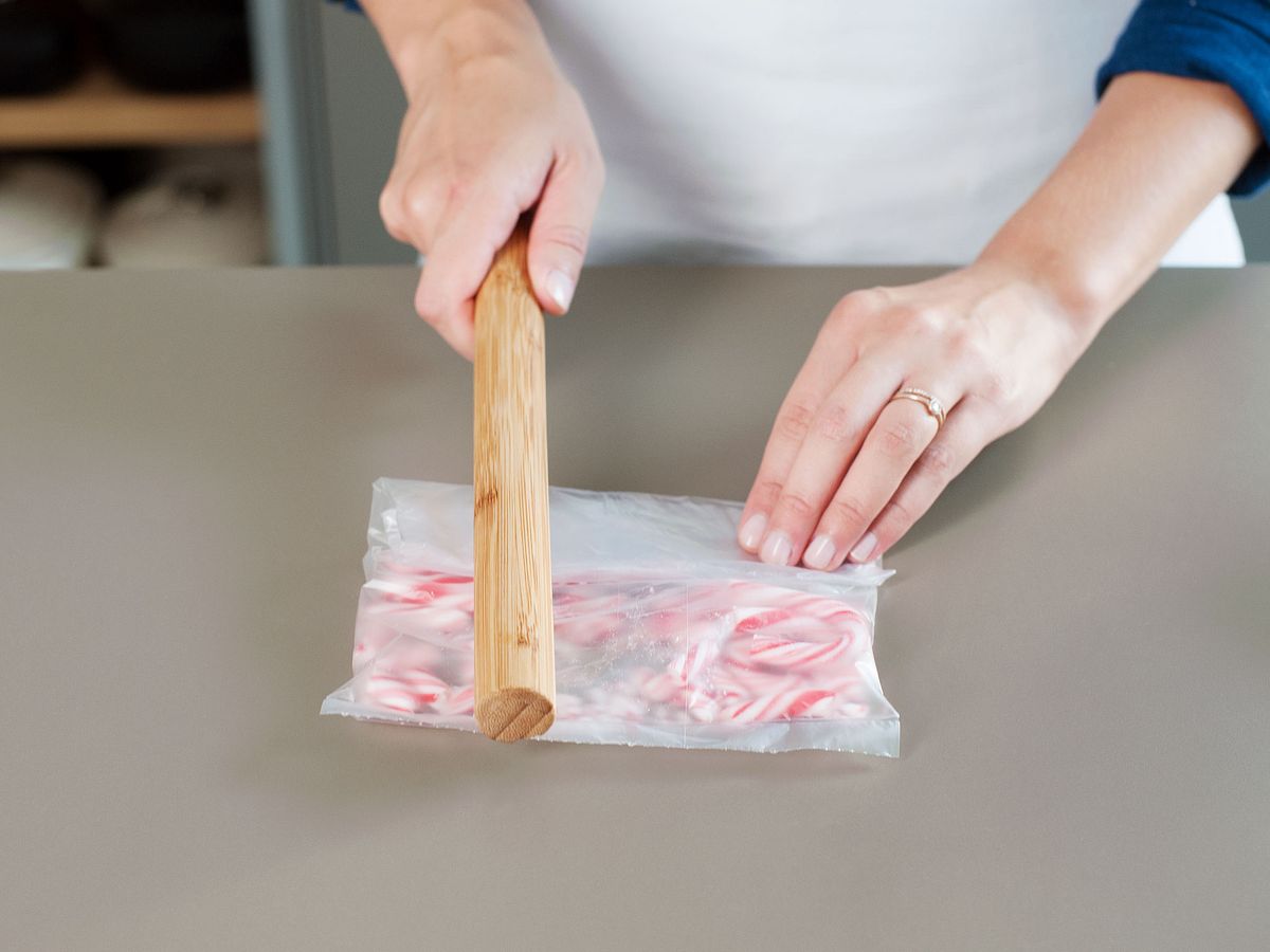 Chocolate Peppermint Bark Recipe Kitchen Stories