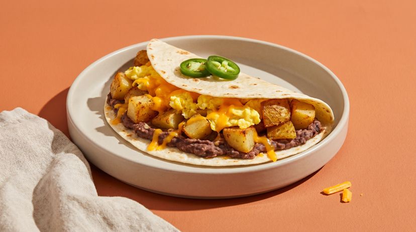 Tex-Mex für Frühstück und Abendessen auch mit unseren herzhaften Kartoffel-Tacos mit Käse und Refried Beans