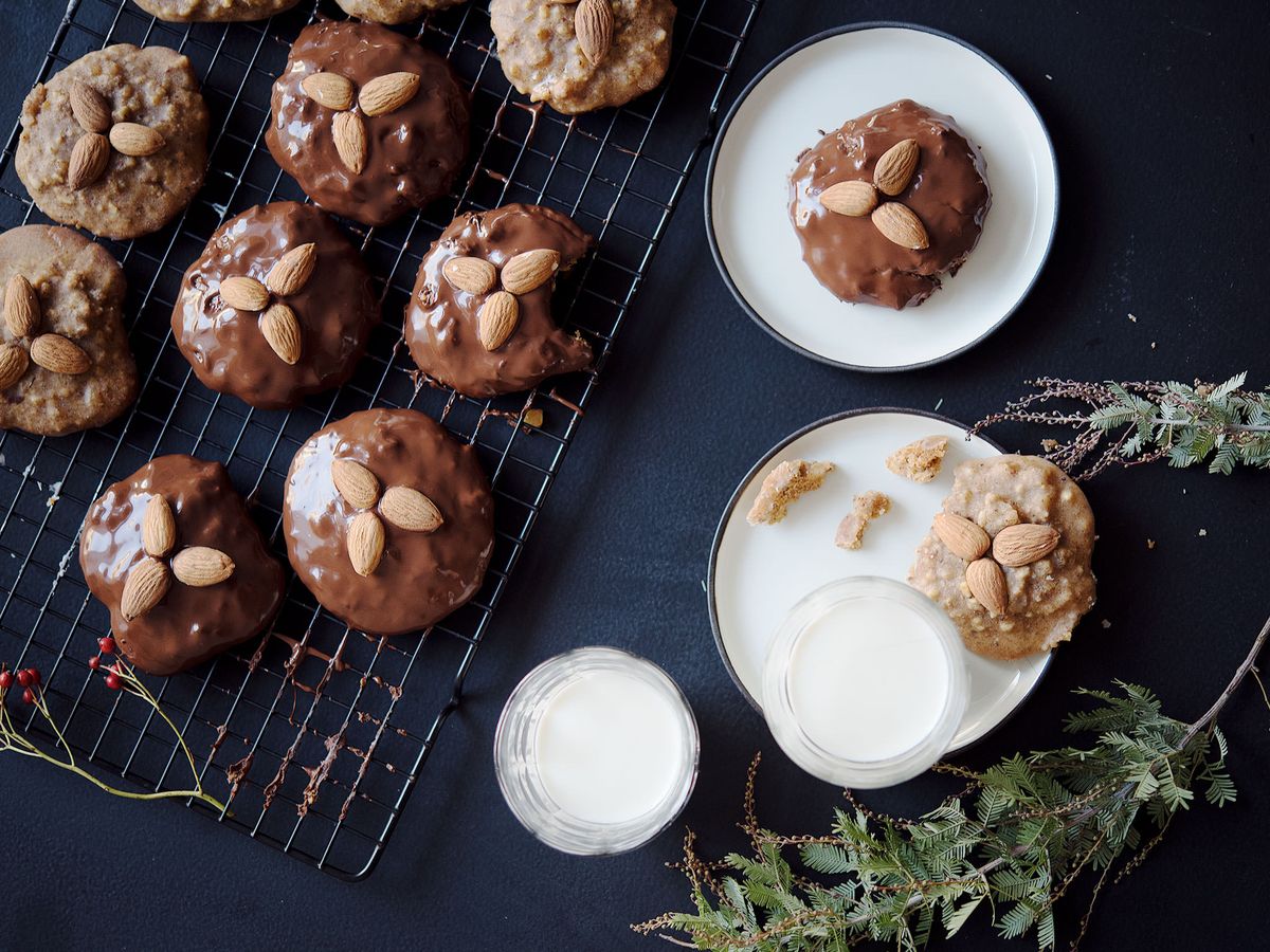 Elisen gingerbread | Recipe | Kitchen Stories