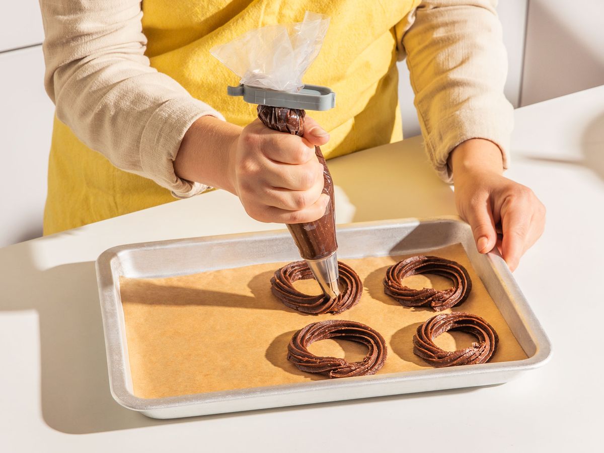 Schoko-Churros mit Ferrero Küsschen | Rezept | Kitchen Stories