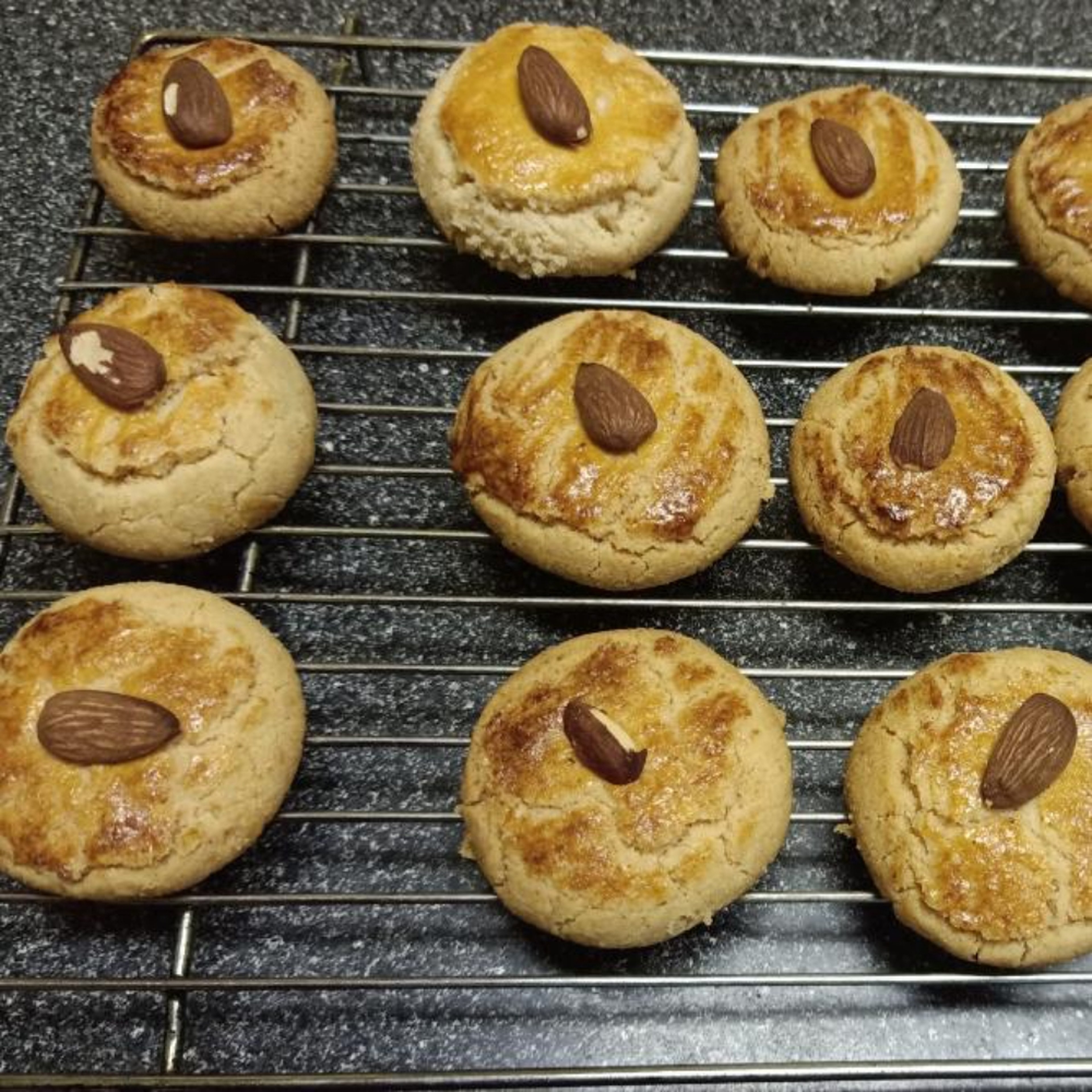 almond cookies