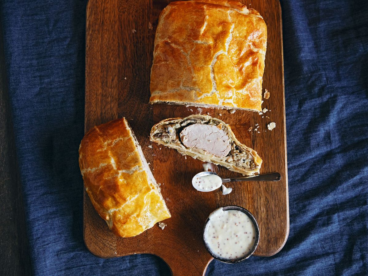 Pork and mushroom Wellington with mustard béchamel | Recipe | Kitchen Stories
