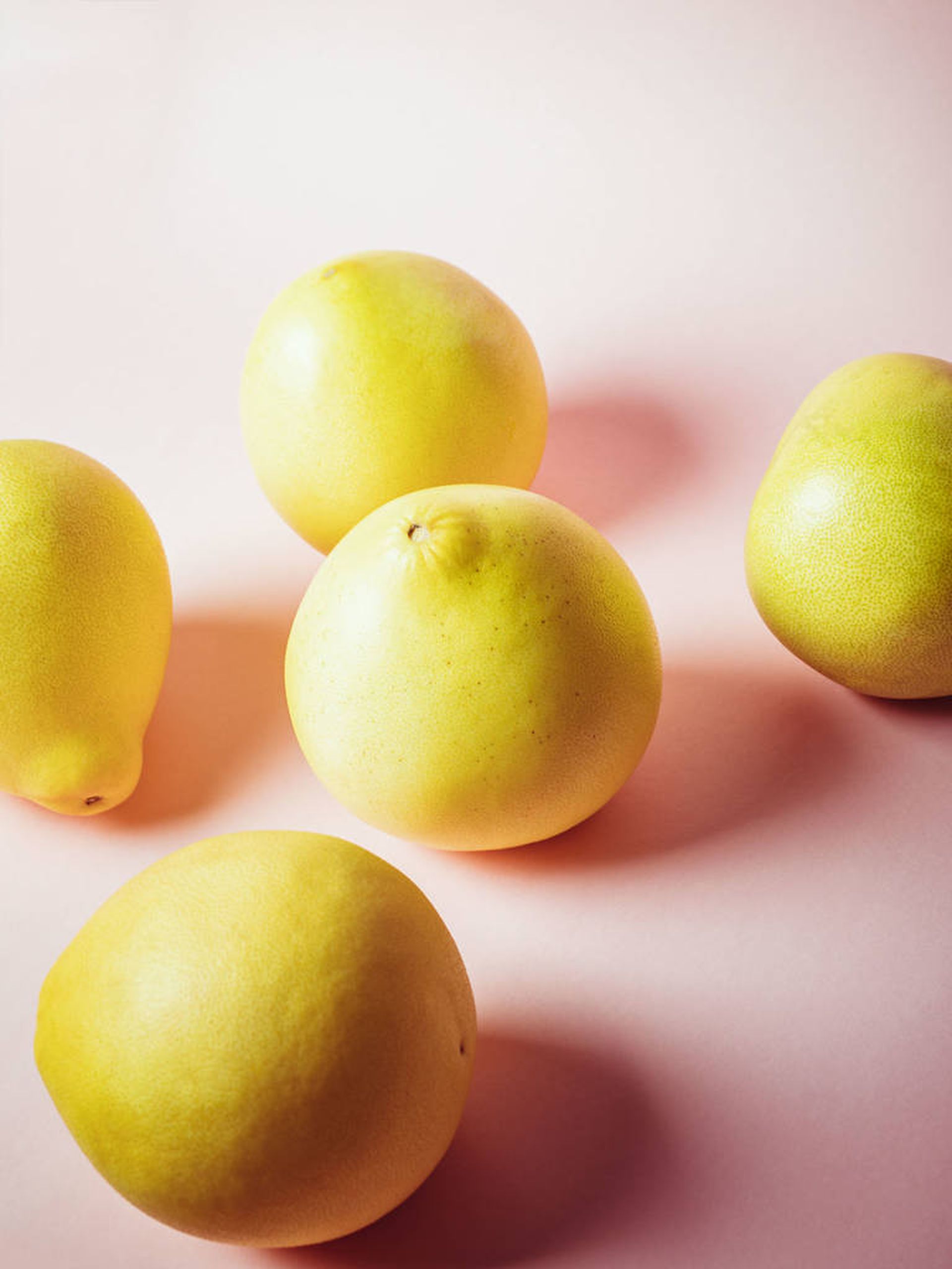 Wie isst man eigentlich eine Pomelo richtig? Stories Kitchen Stories