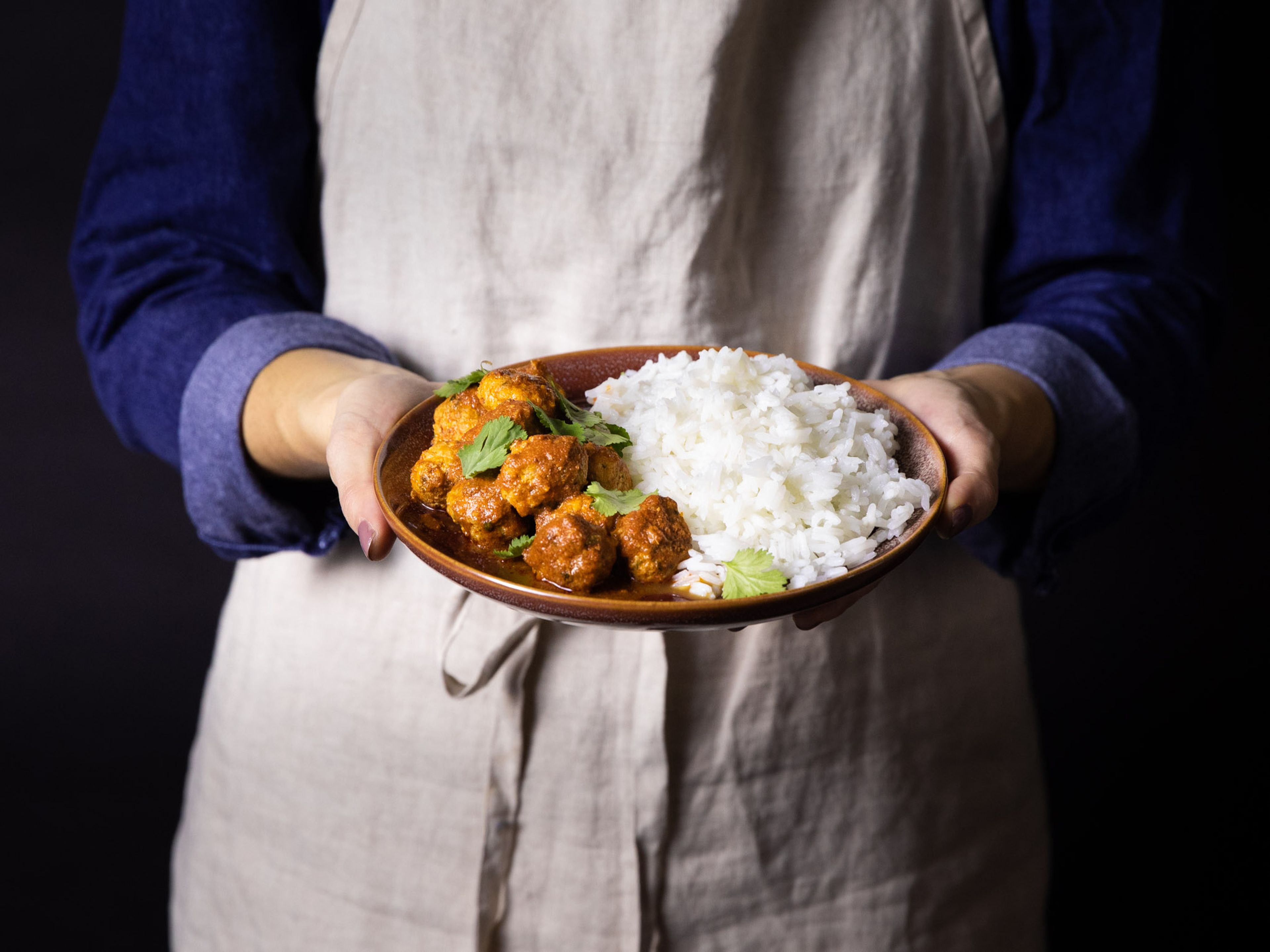 5-ingredient curried pork meatballs with rice
