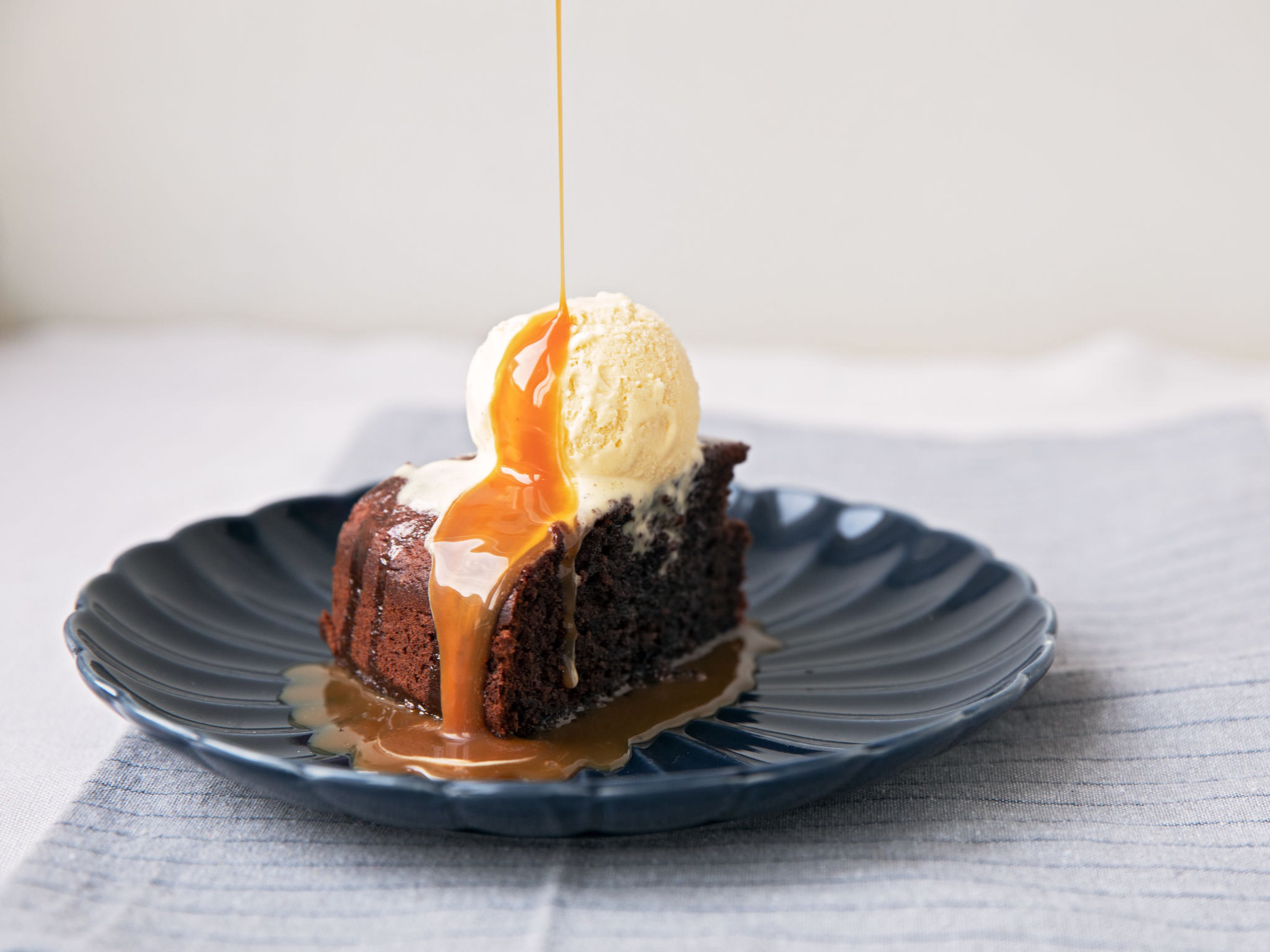 Sticky date pudding