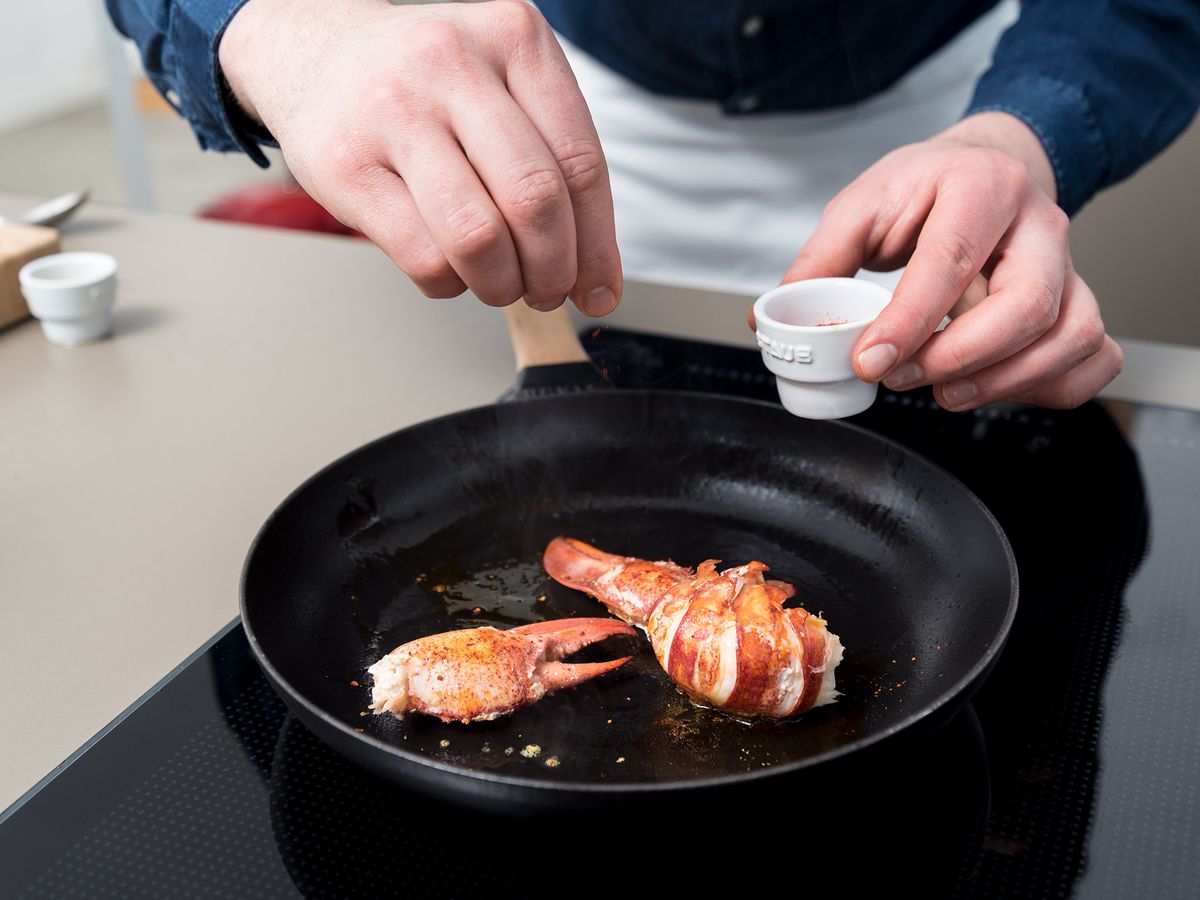 Lobster in bisque sauce Recipe Kitchen Stories