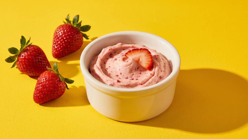 Süße Erdbeerbutter: Ein fruchtiger Aufstrich zum Frühstück