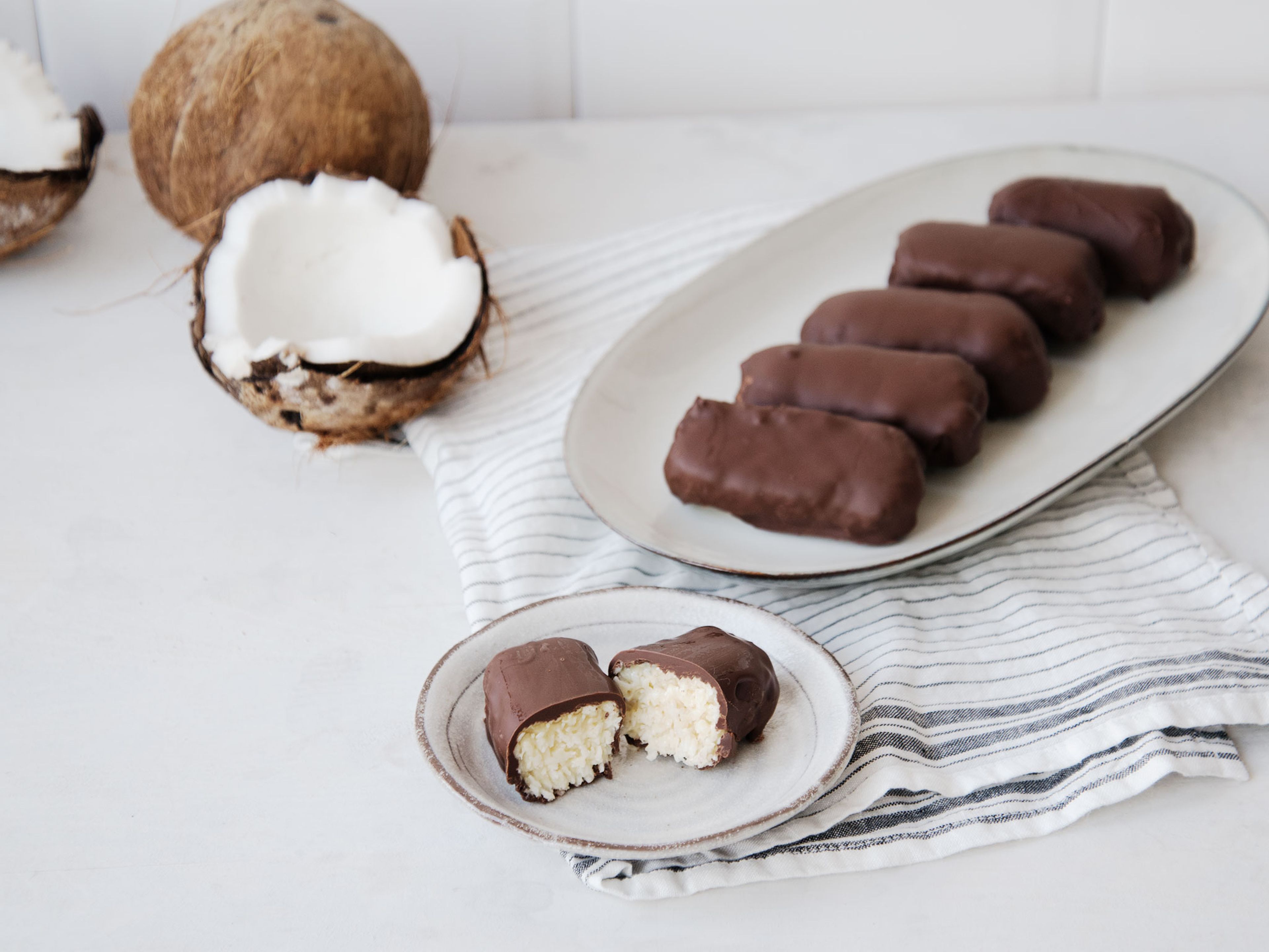 DIY chocolate-coconut bars